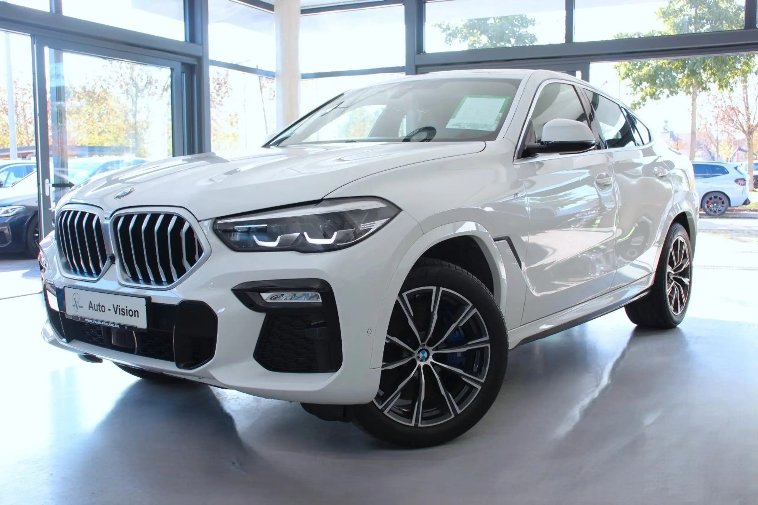 BMW - X6