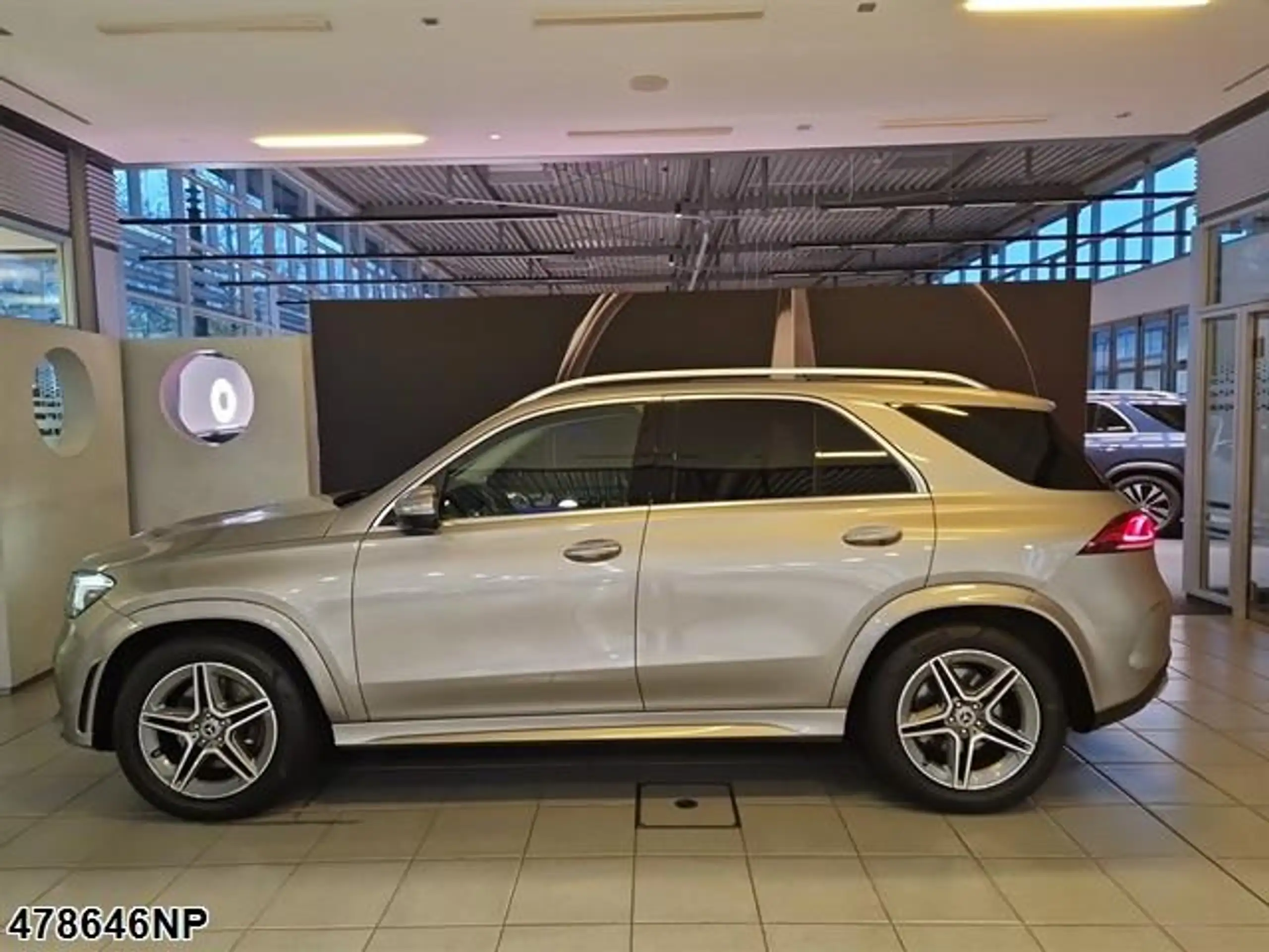 Mercedes-Benz - GLE 350