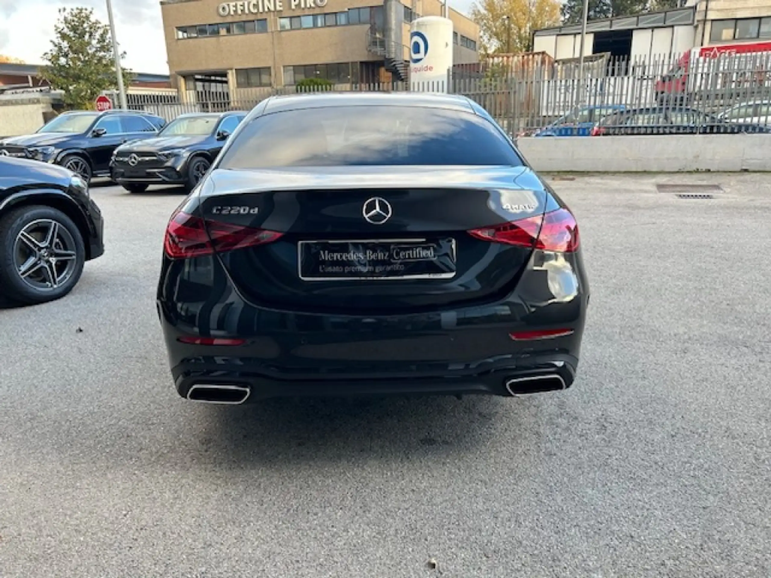 Mercedes-Benz - C 220