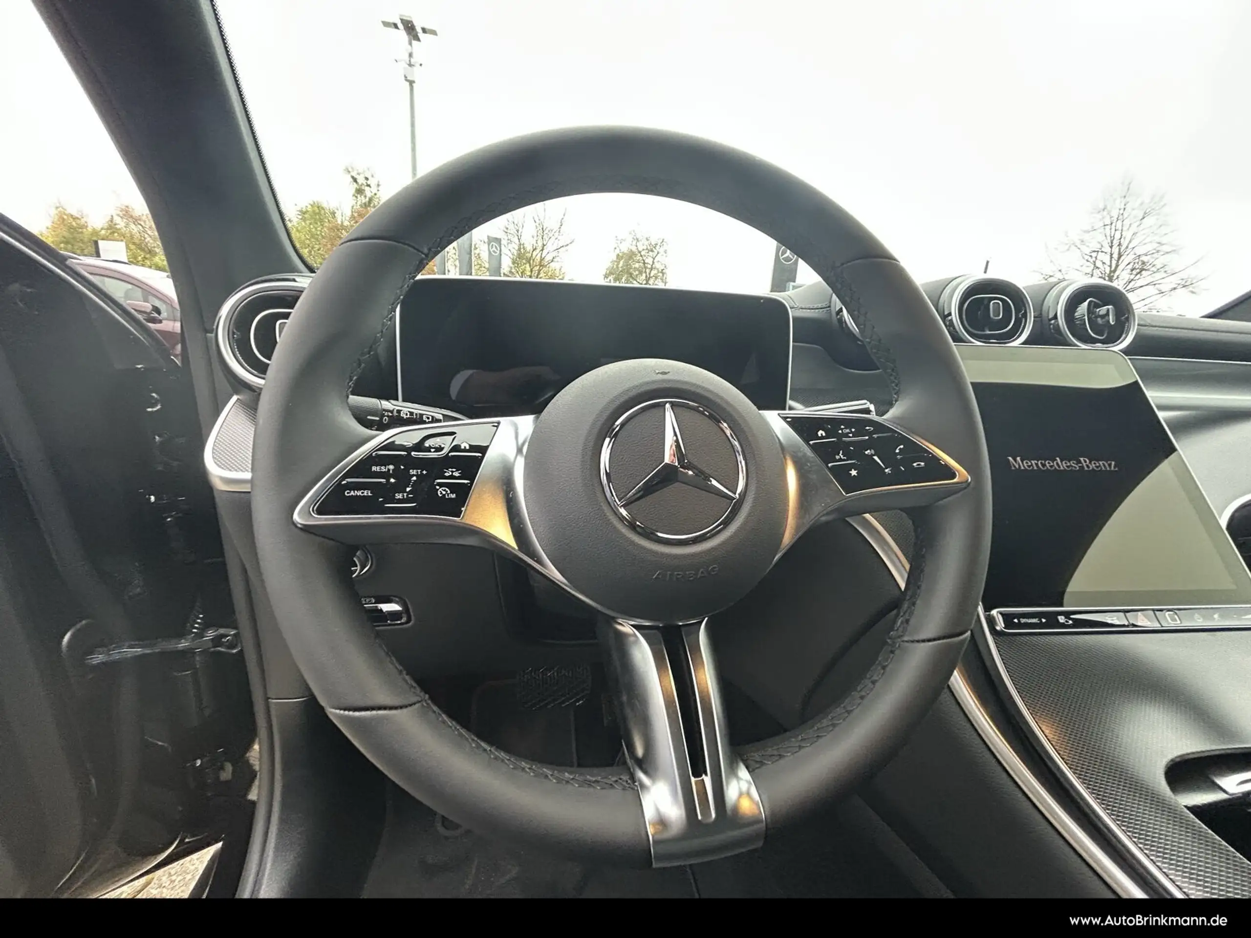 Mercedes-Benz - GLC 200