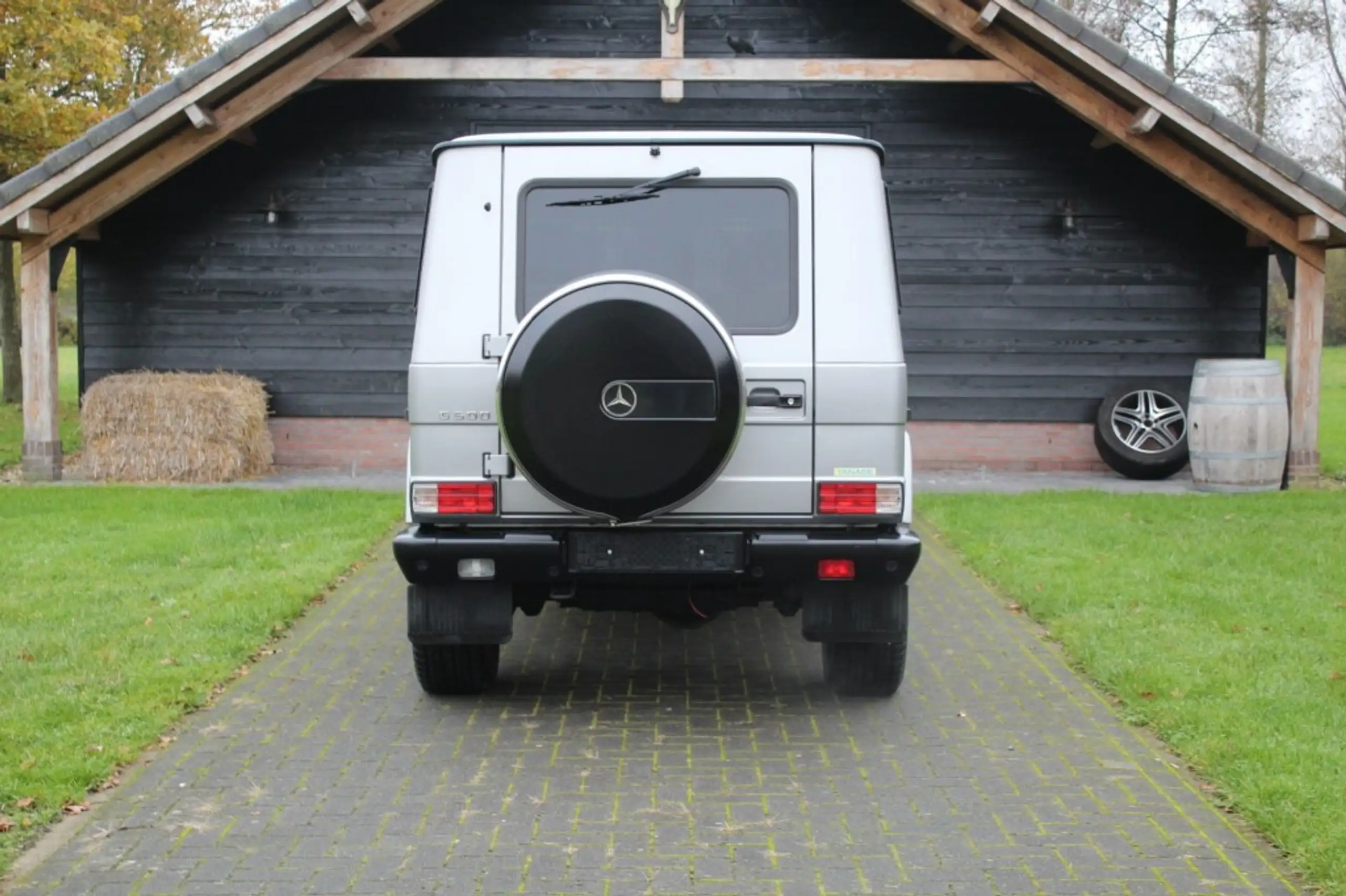 Mercedes-Benz - G 500