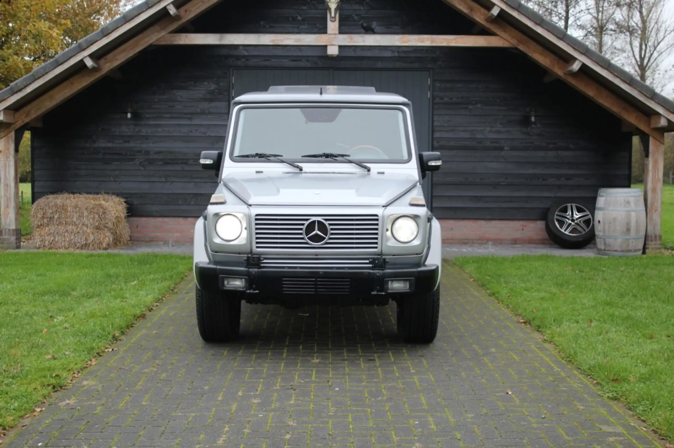 Mercedes-Benz - G 500