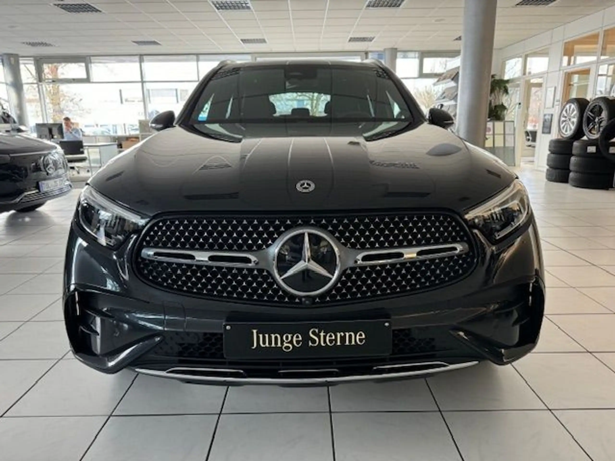 Mercedes-Benz - GLC 300