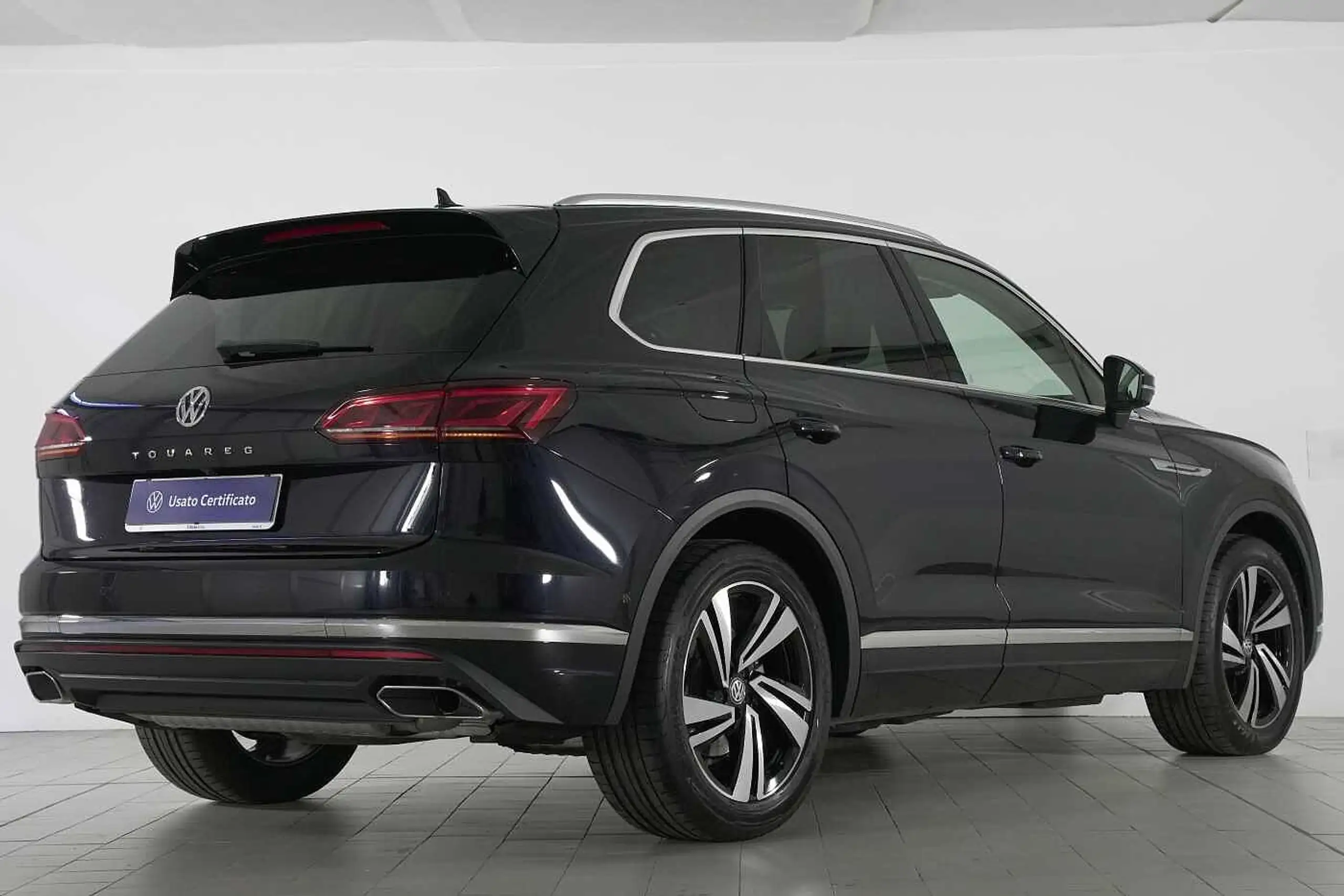 Volkswagen - Touareg