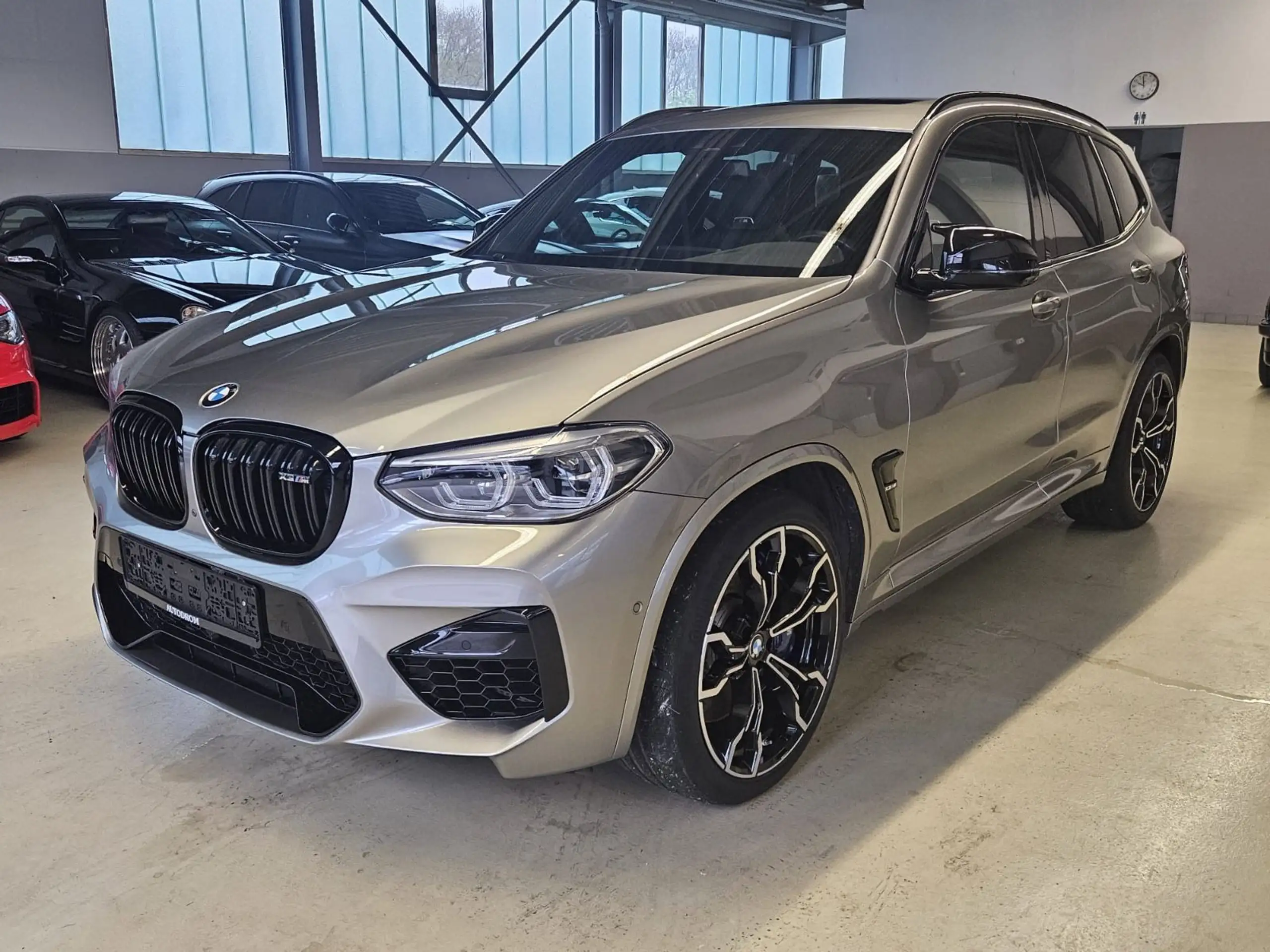 BMW - X3 M