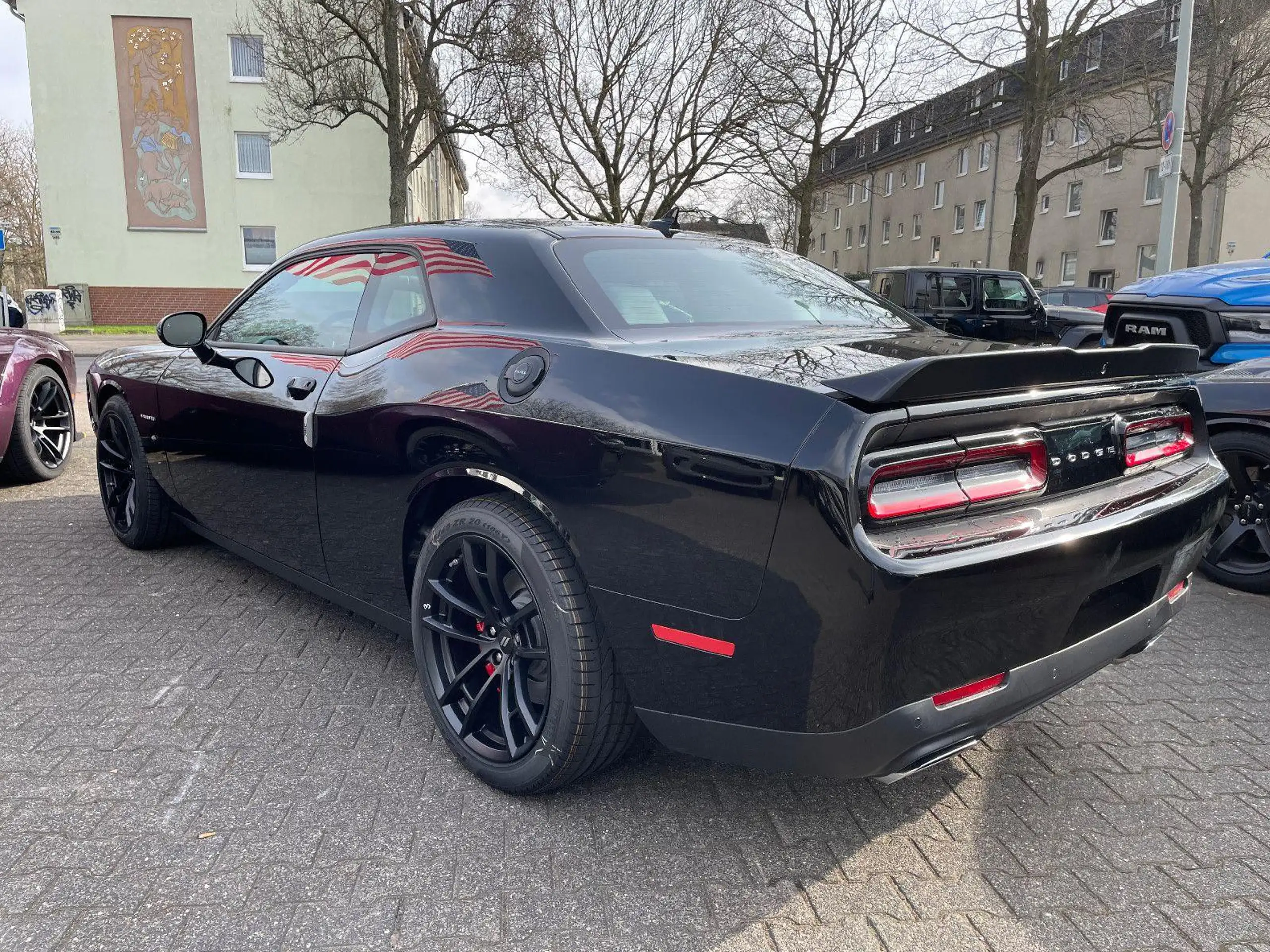 Dodge - Challenger