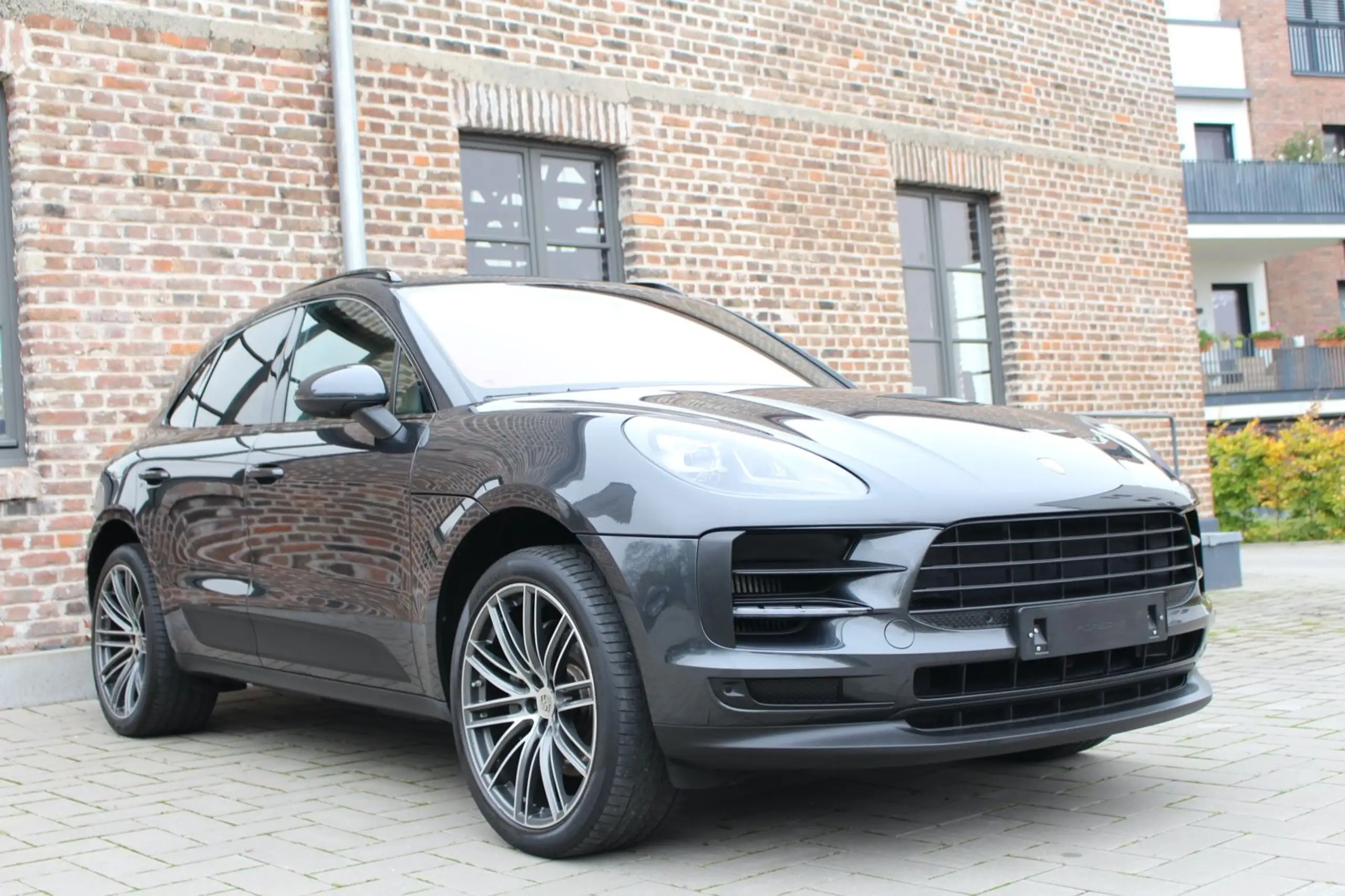 Porsche - Macan