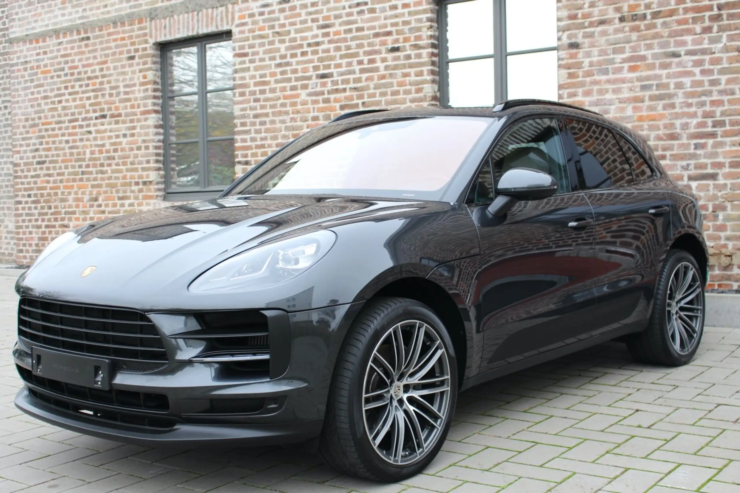 Porsche - Macan