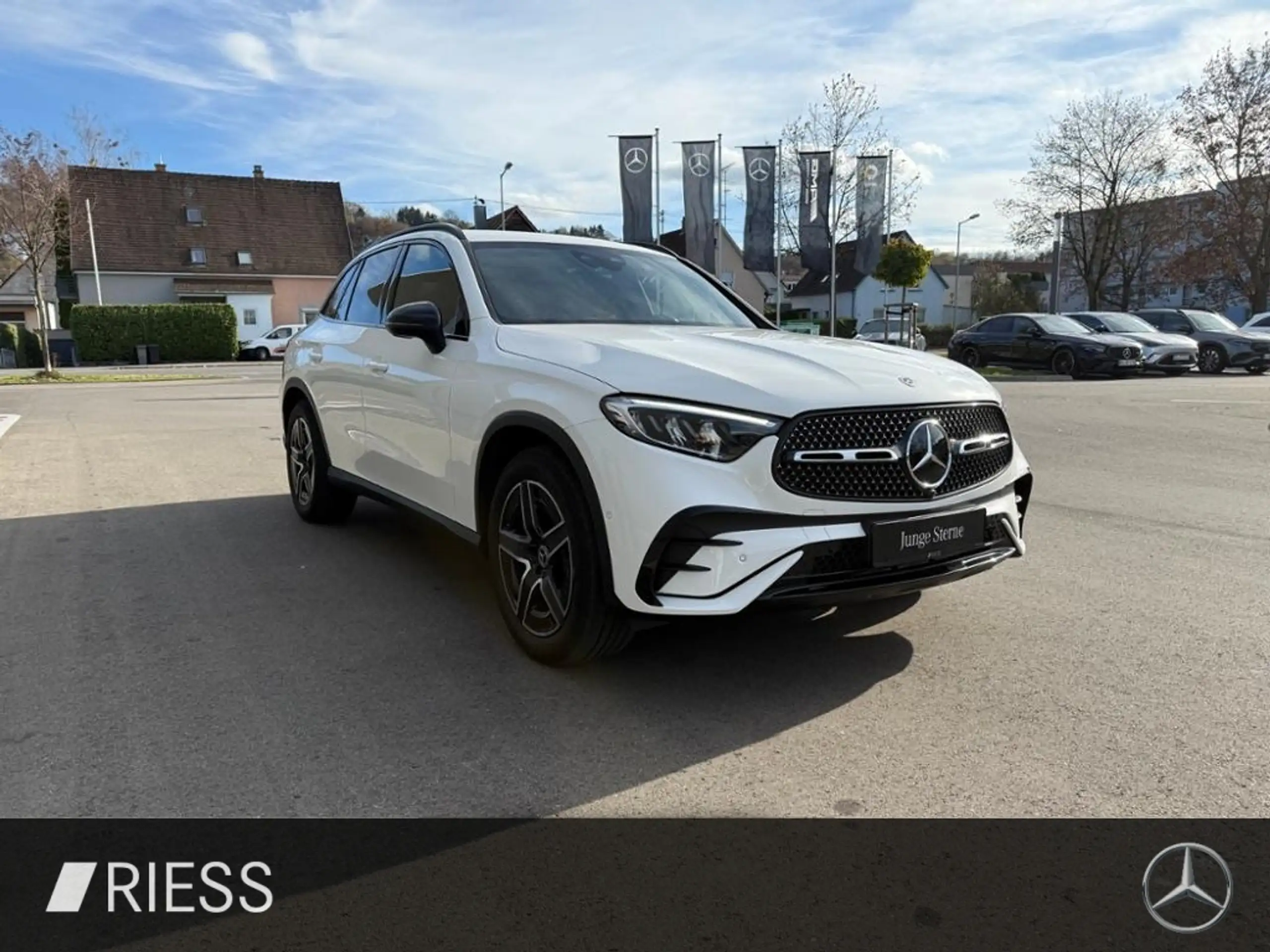 Mercedes-Benz - GLC 220