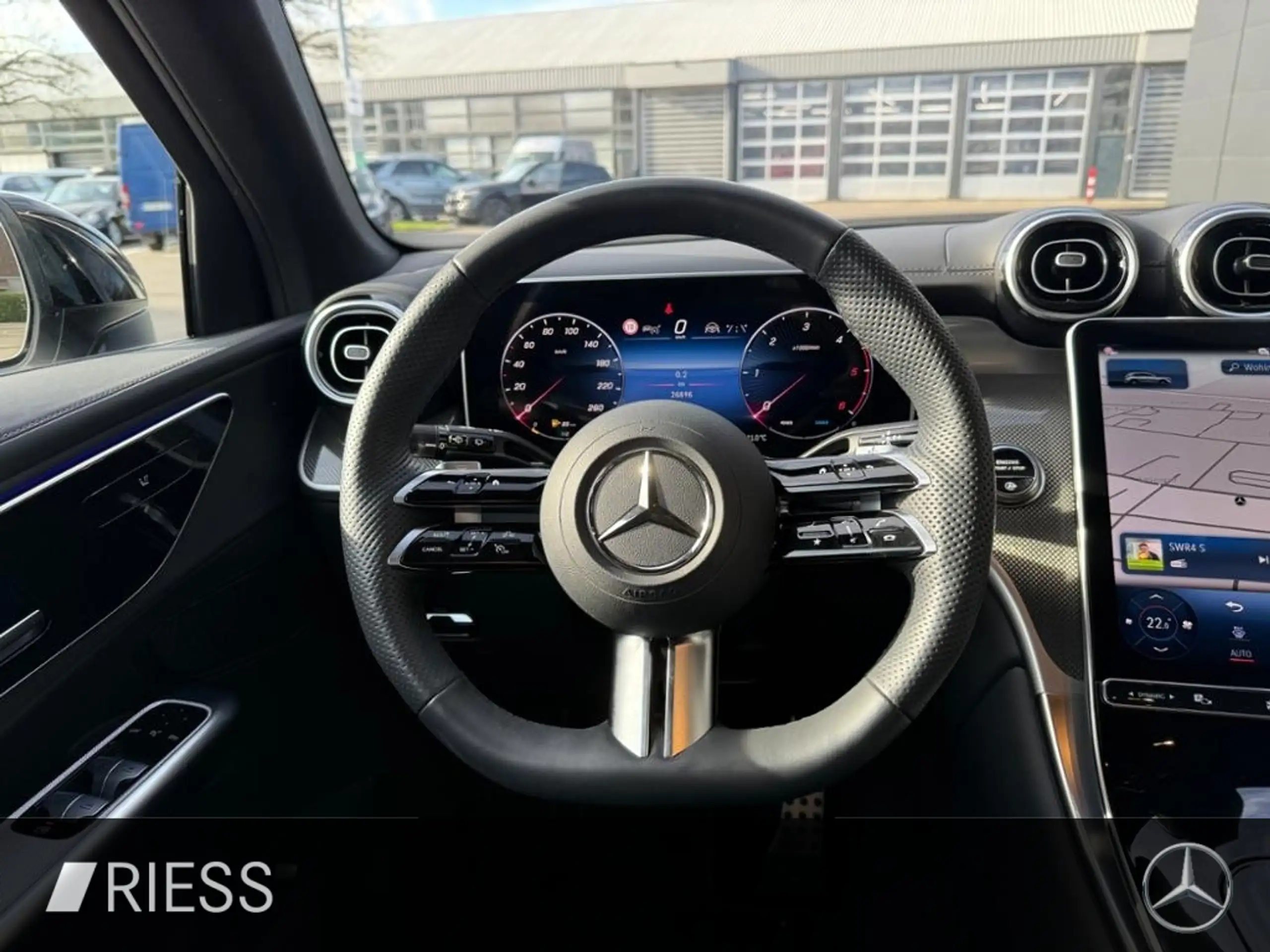 Mercedes-Benz - GLC 220