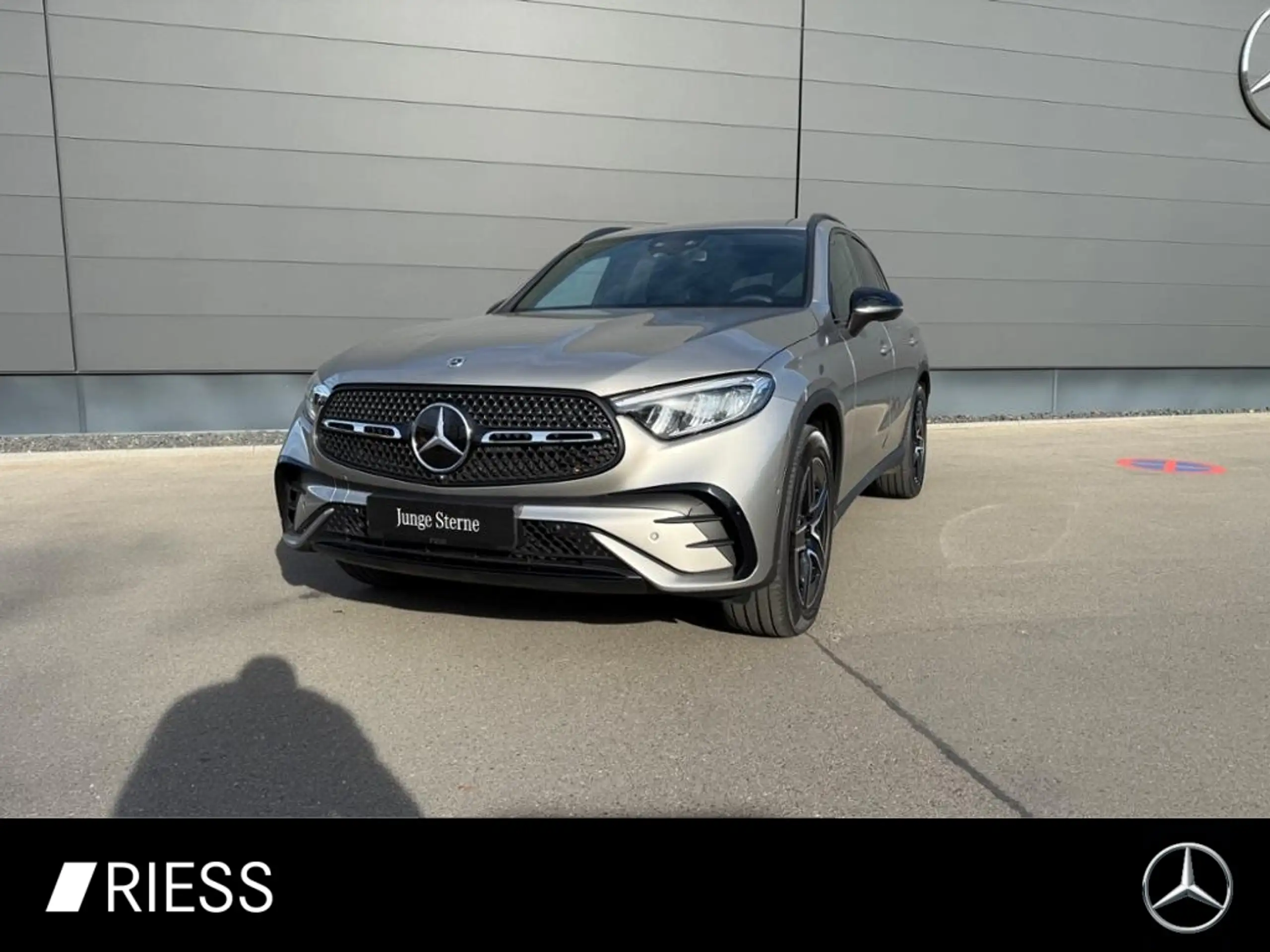 Mercedes-Benz GLC 220 2024