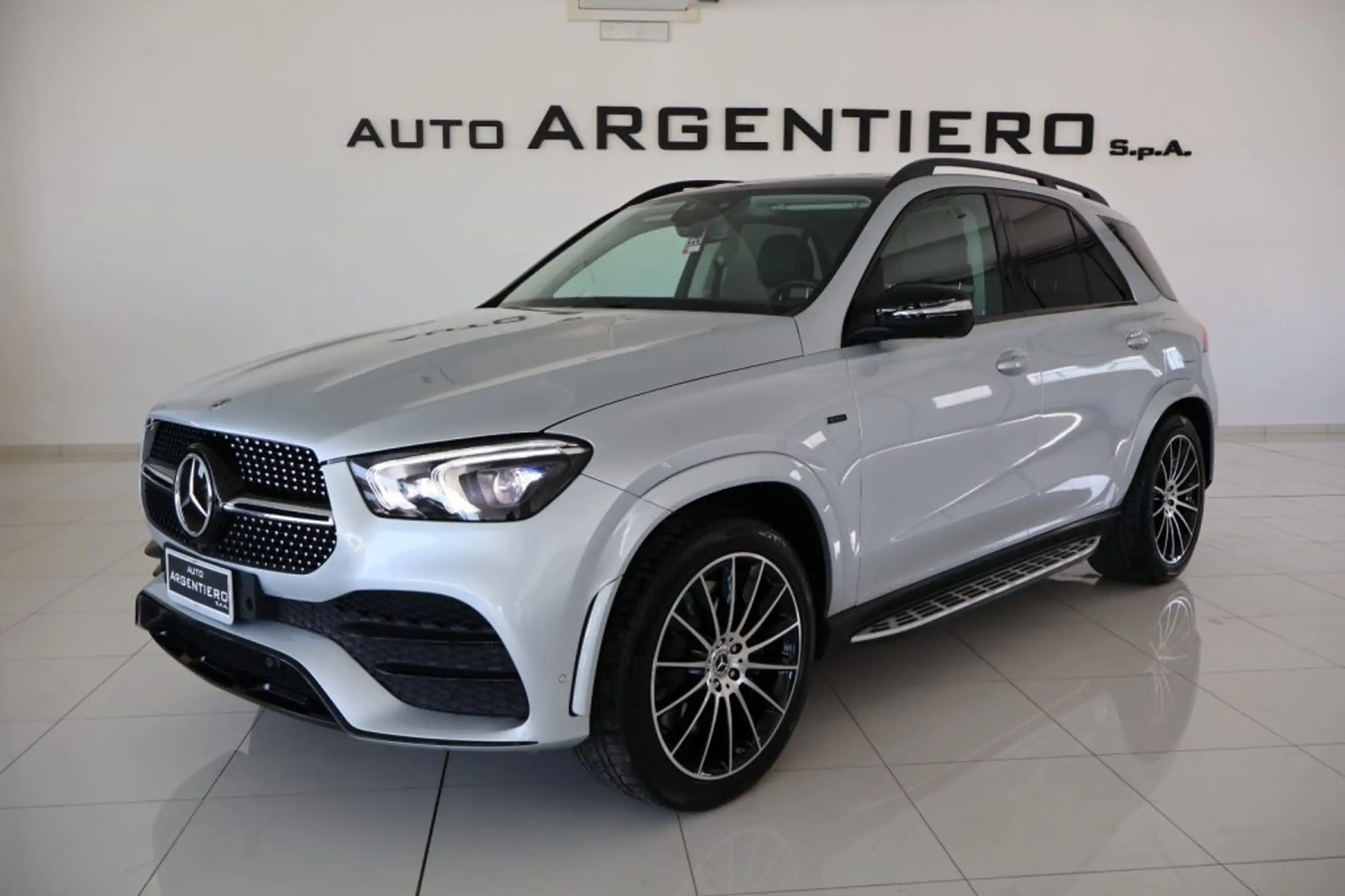 Mercedes-Benz - GLE 350