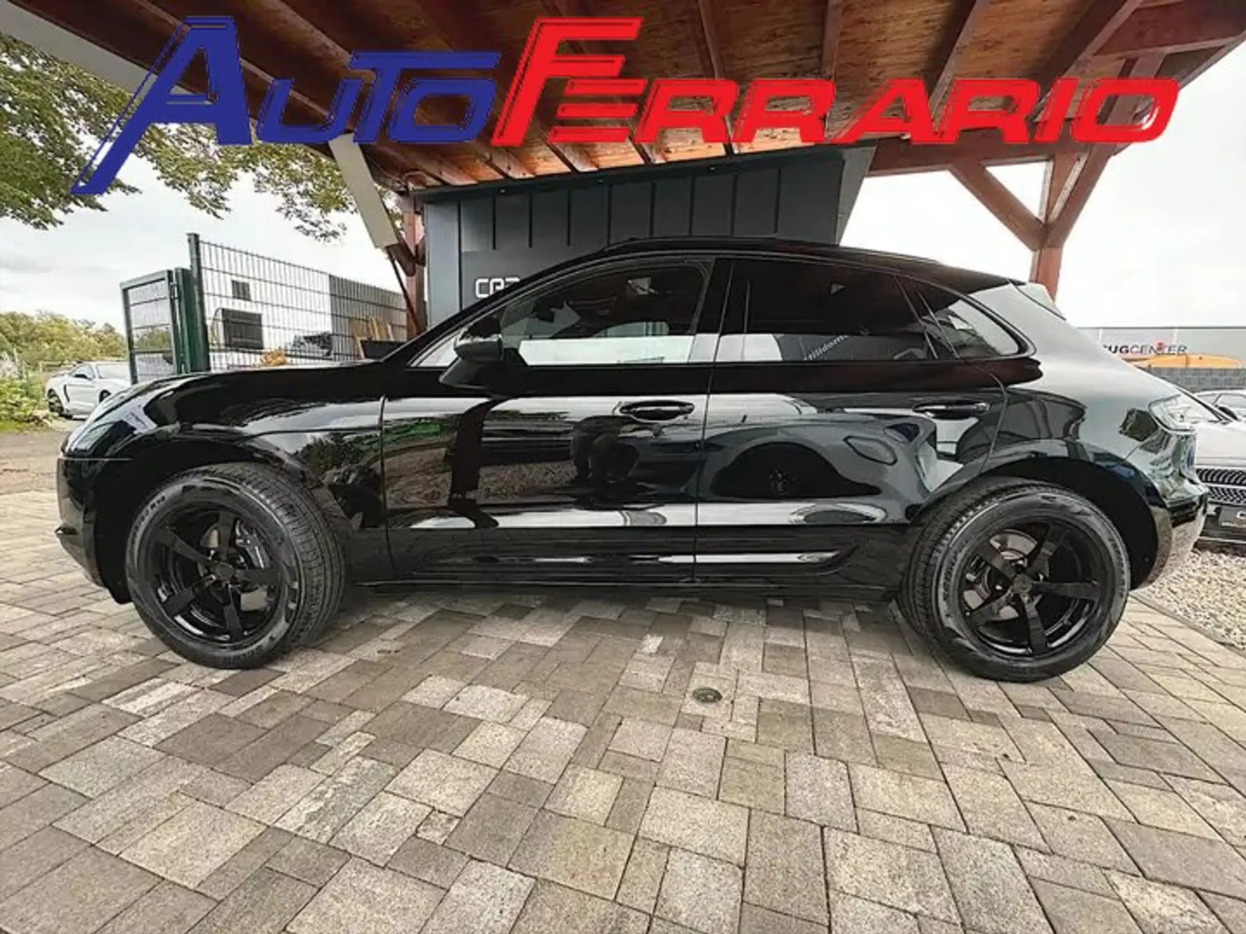 Porsche - Macan