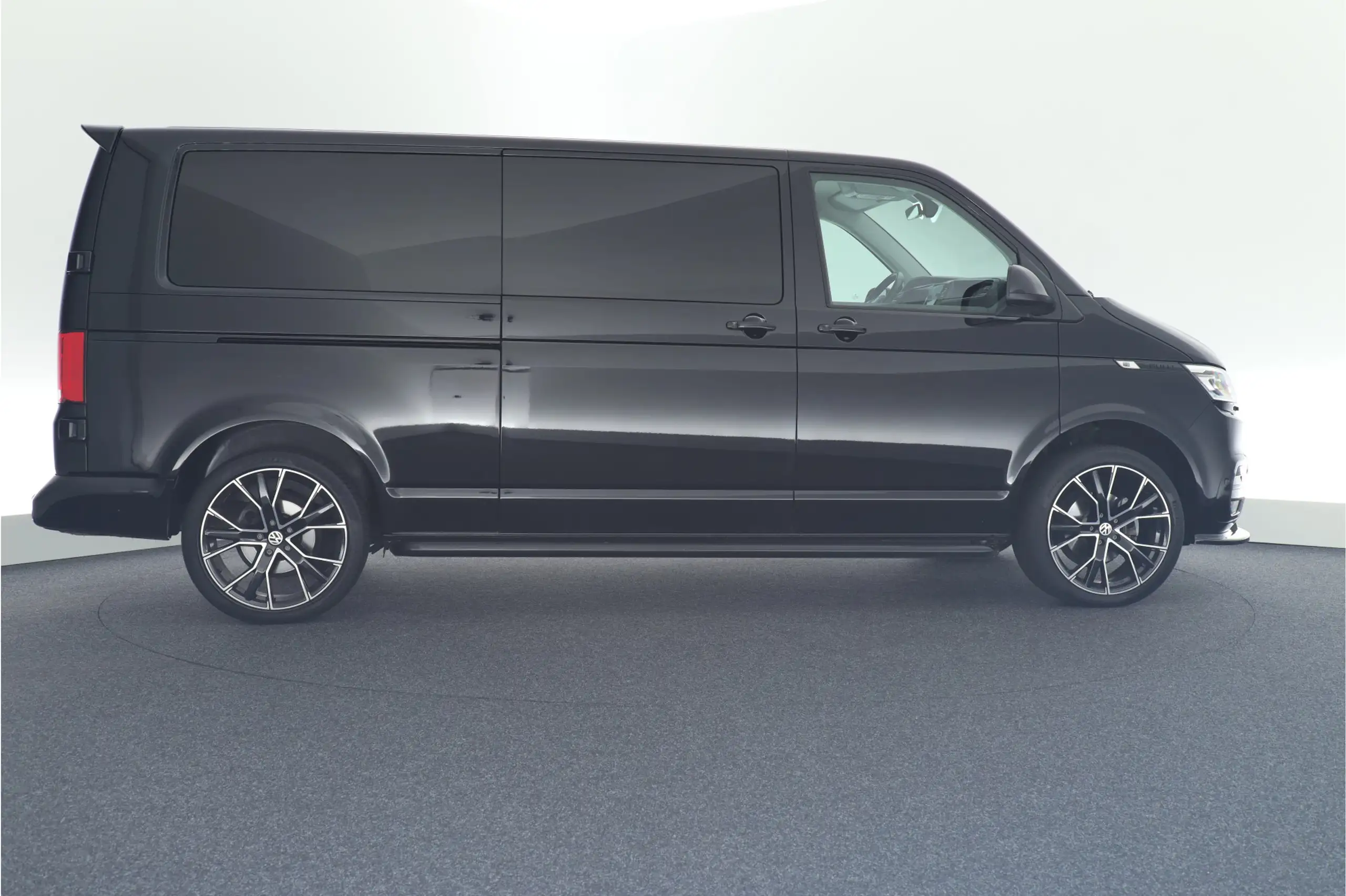 Volkswagen - T6.1 Transporter