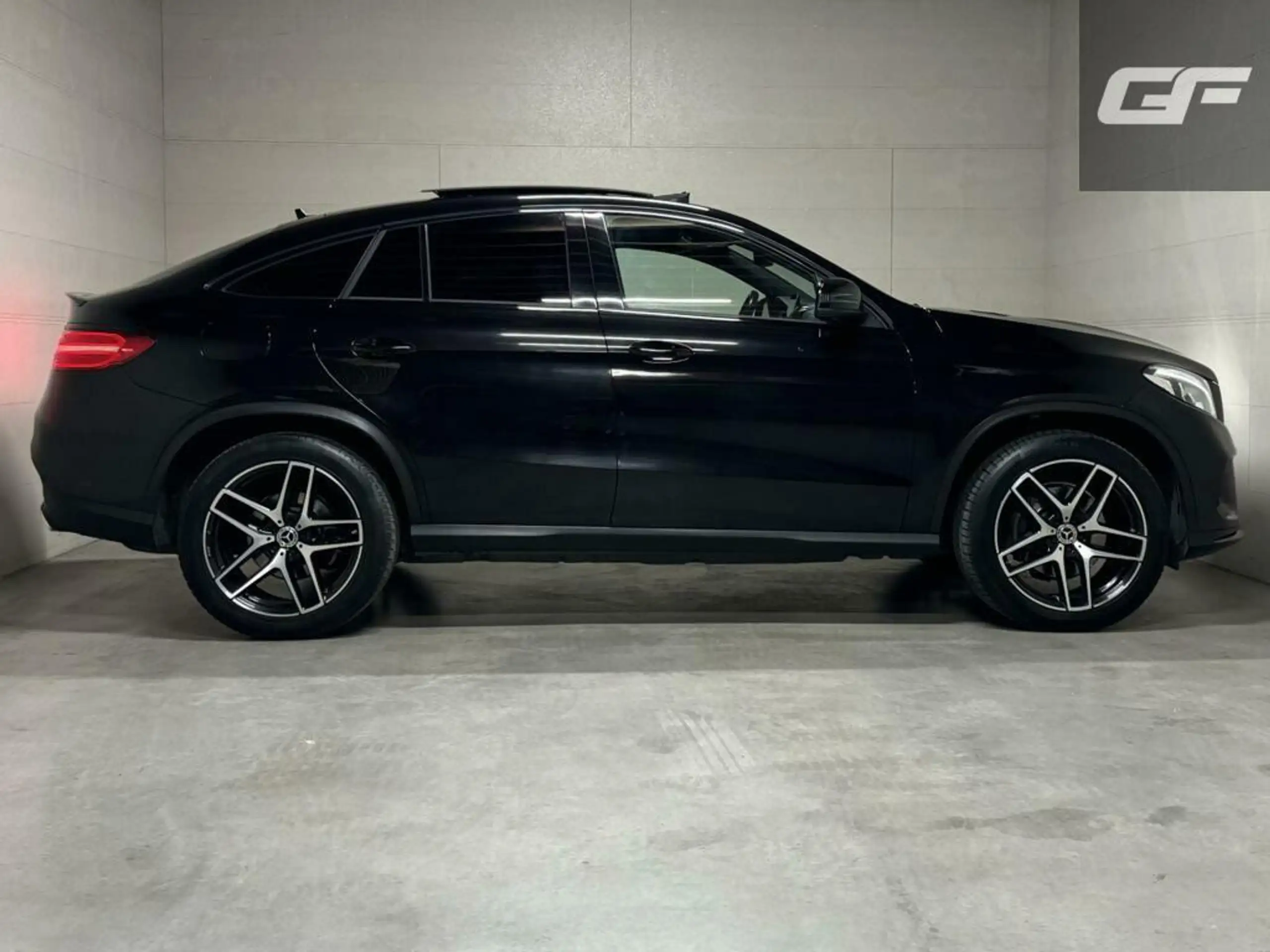 Mercedes-Benz - GLE 350