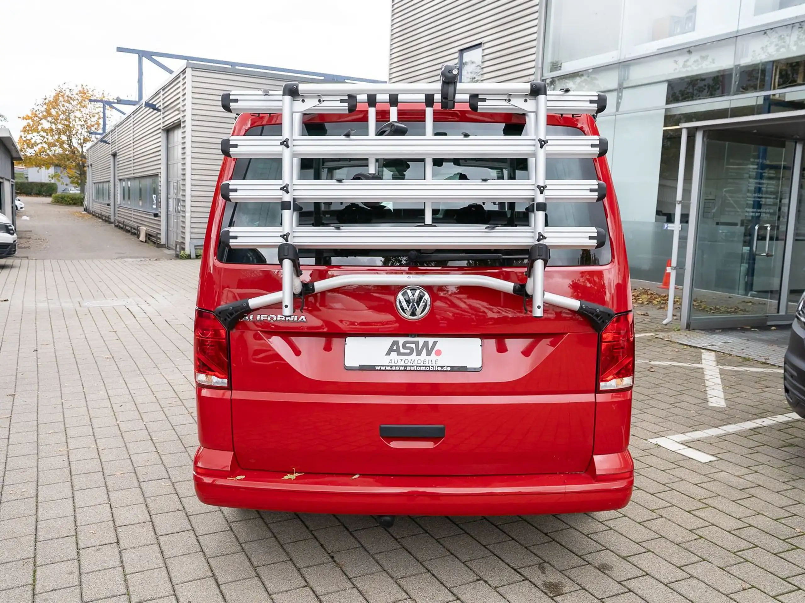 Volkswagen - T6.1 California