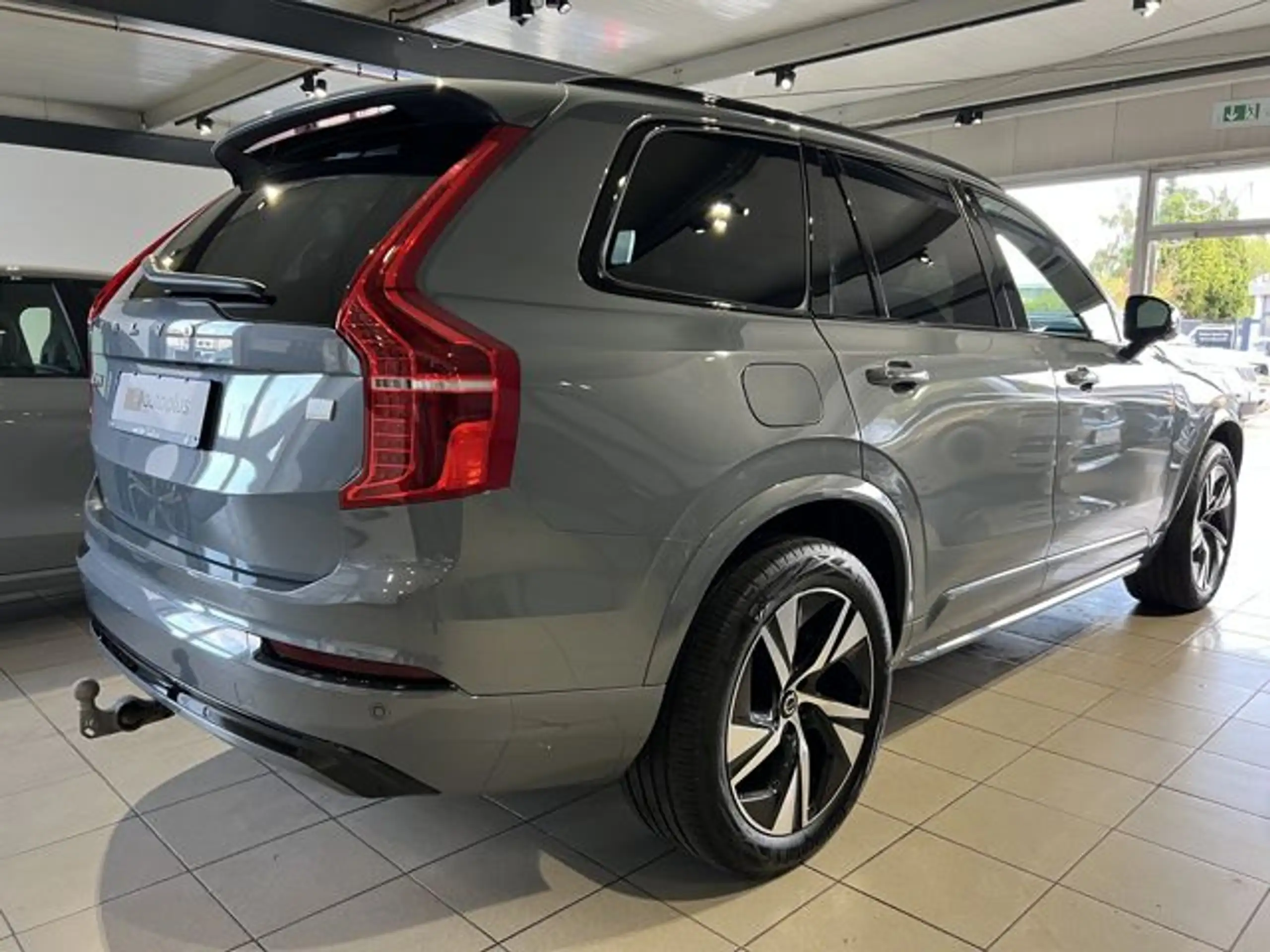 Volvo - XC90