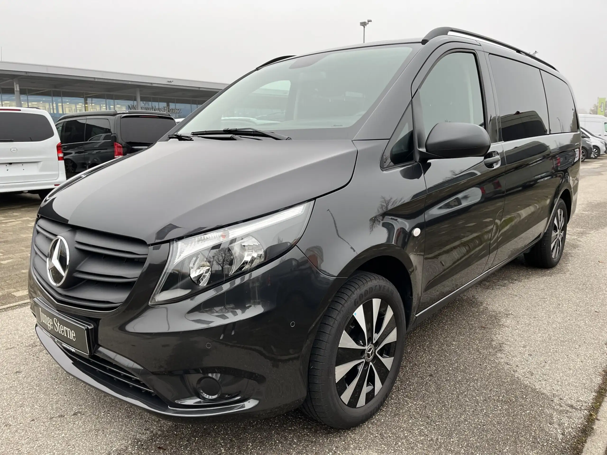 Mercedes-Benz - Vito