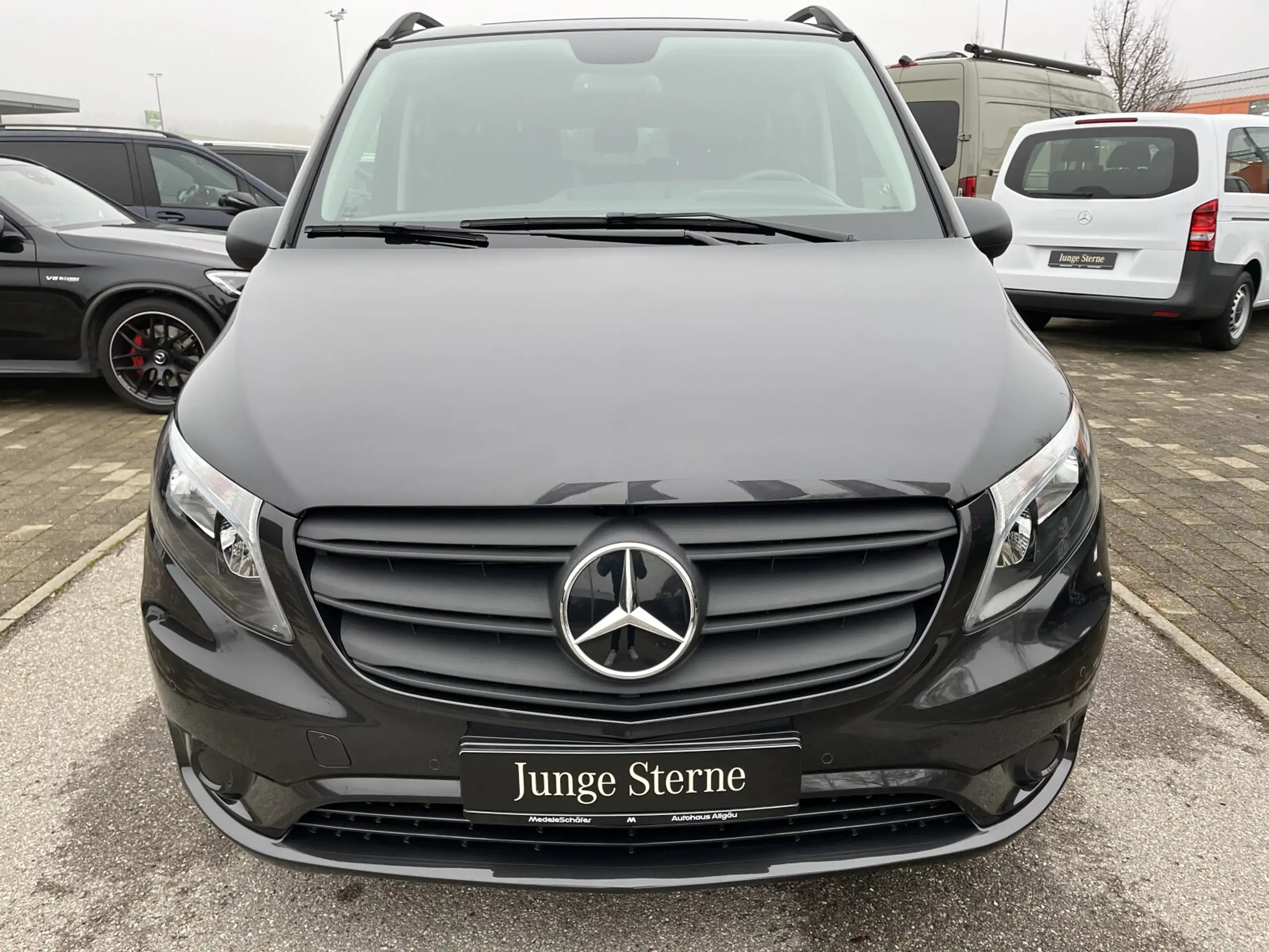 Mercedes-Benz - Vito