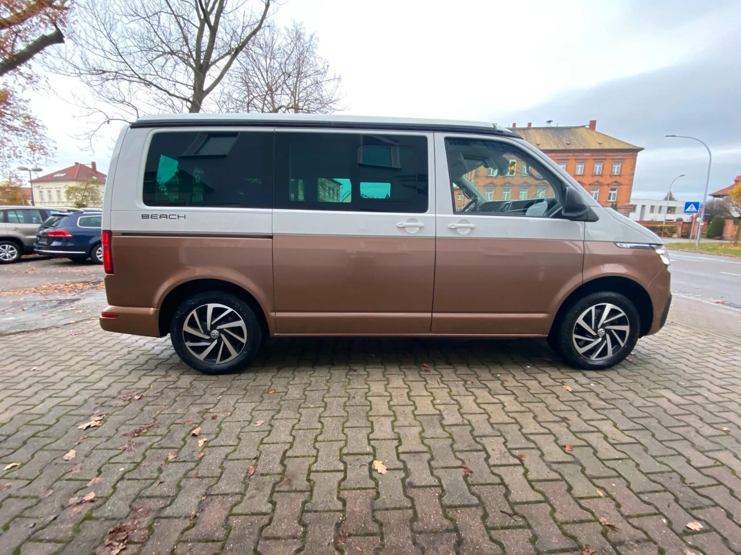 Volkswagen - T6 California