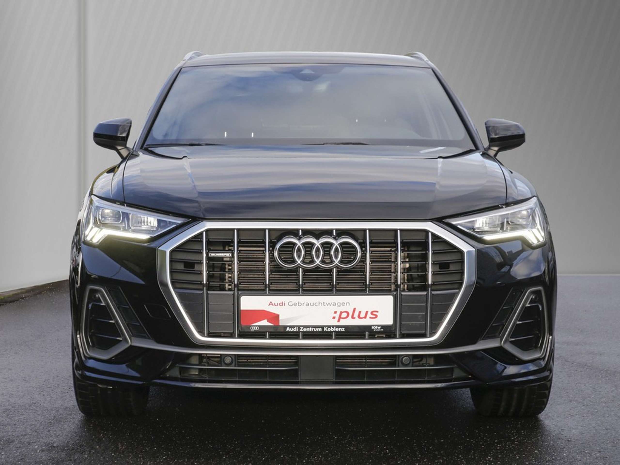 Audi - Q3