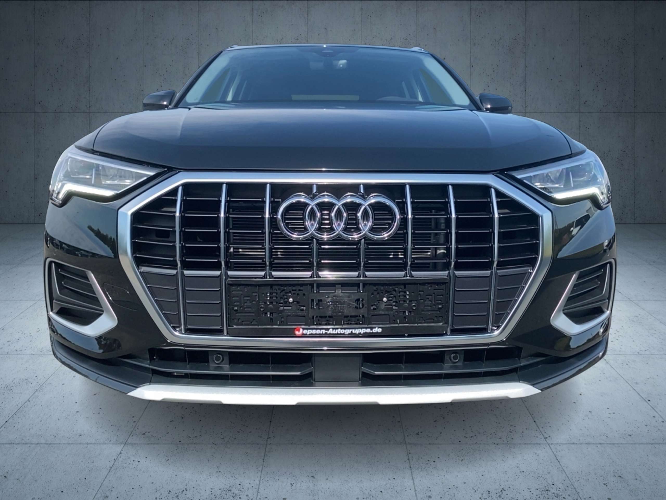 Audi - Q3