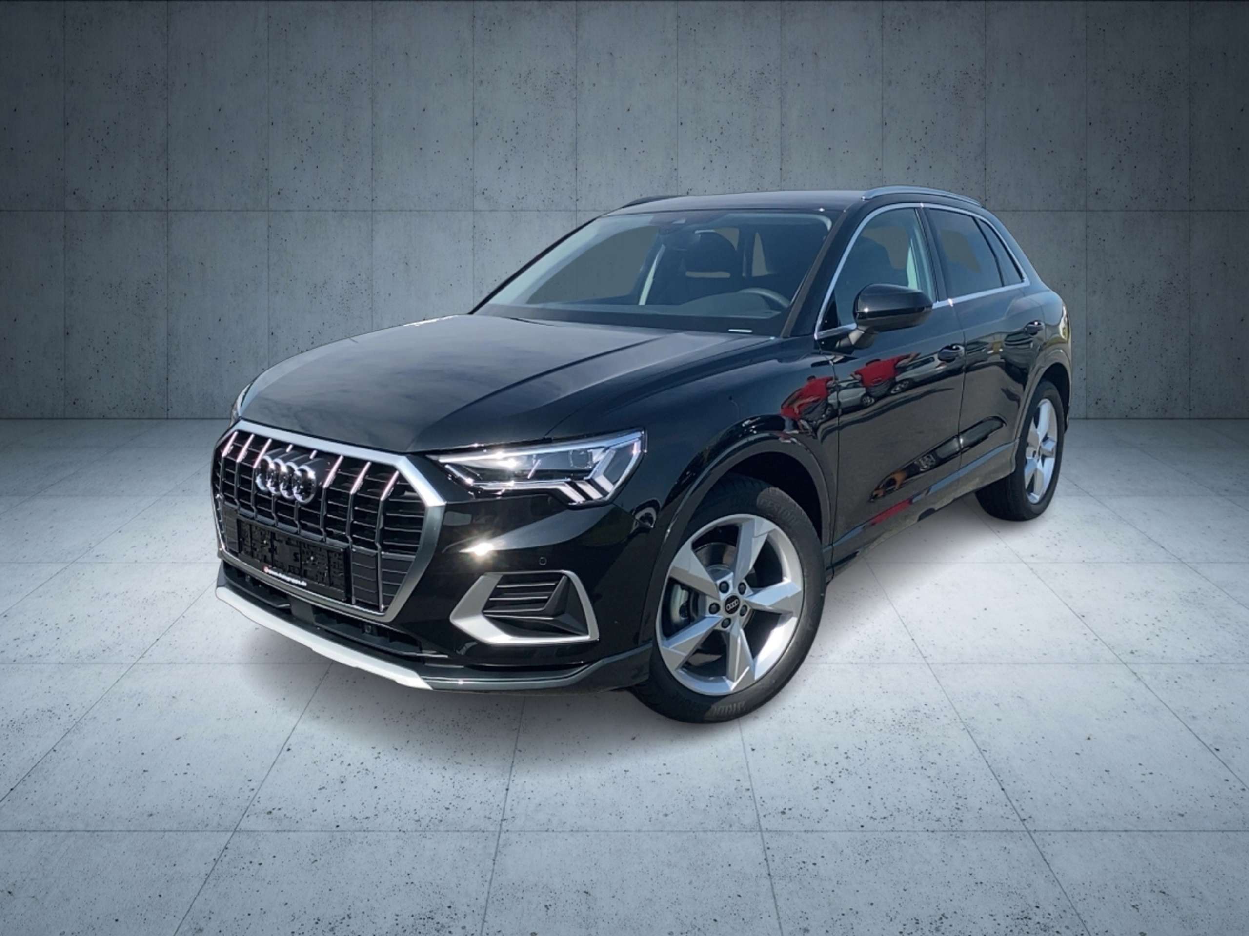 Audi - Q3