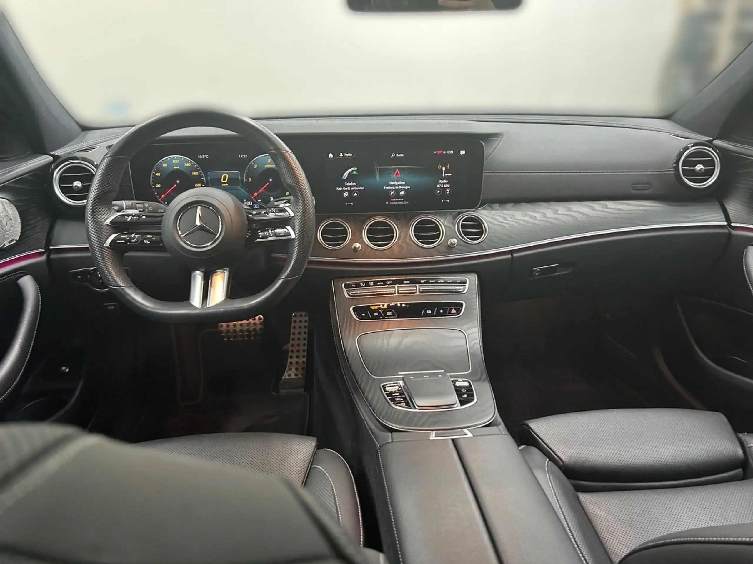 Mercedes-Benz - E 400