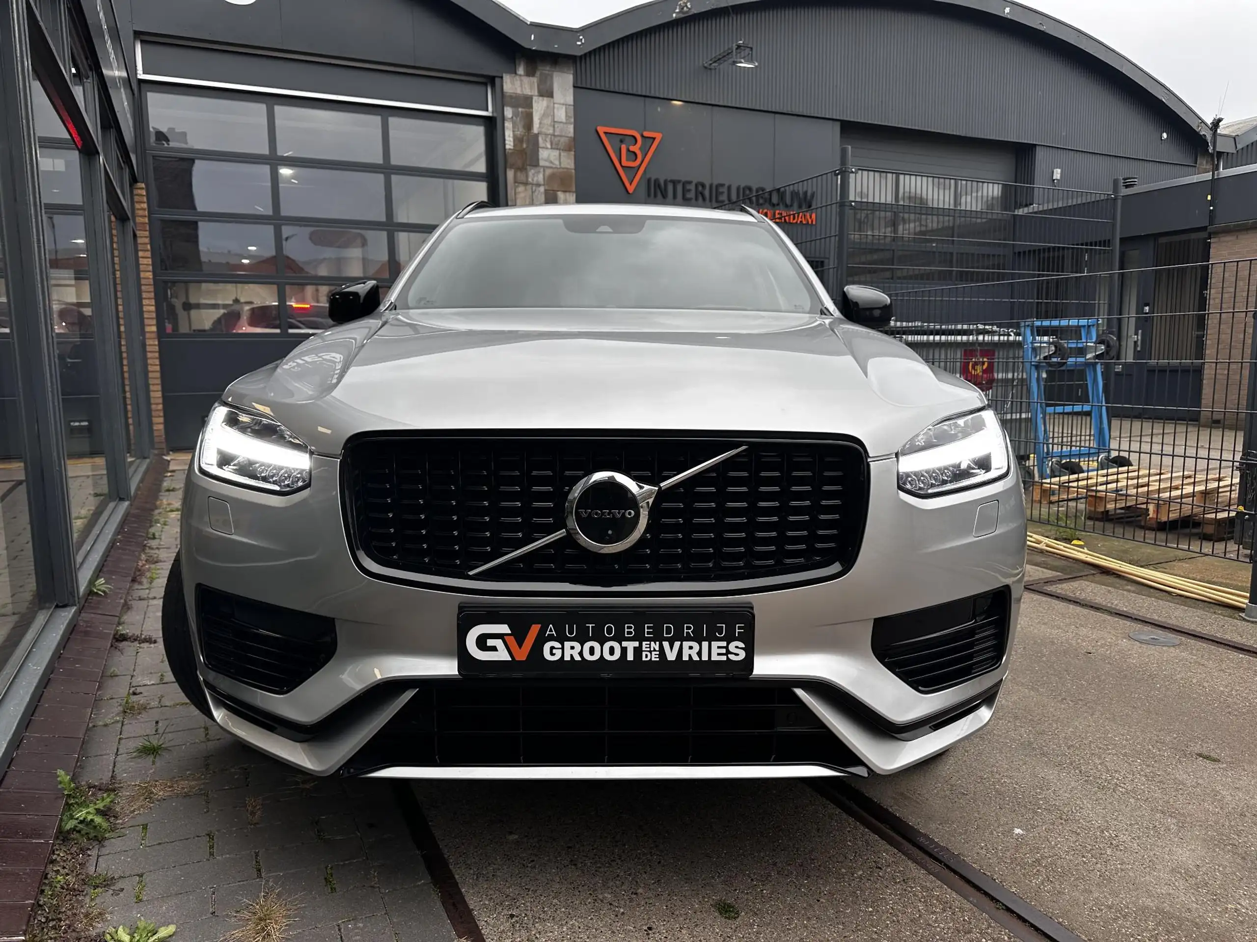 Volvo - XC90