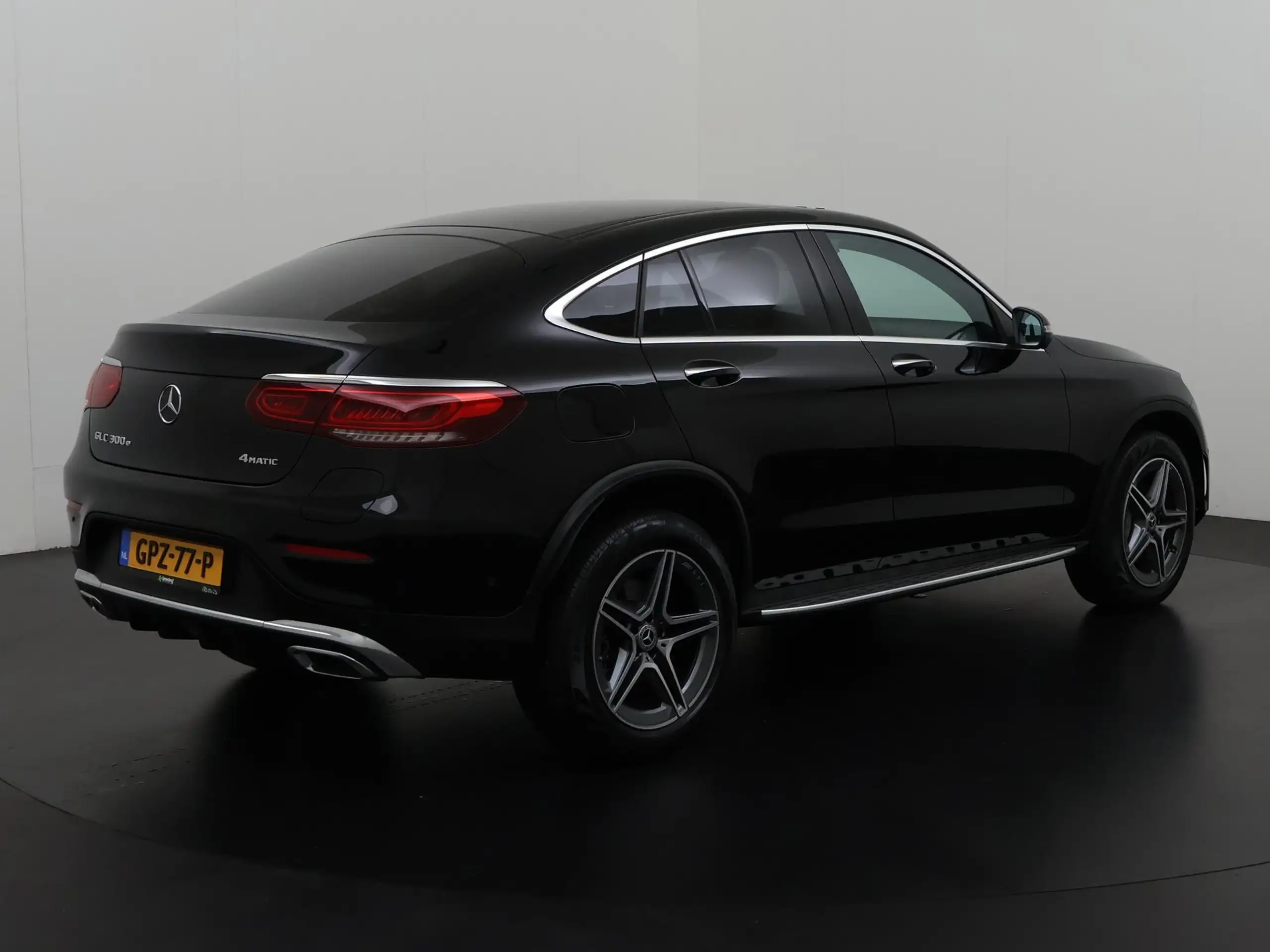 Mercedes-Benz - GLC 300