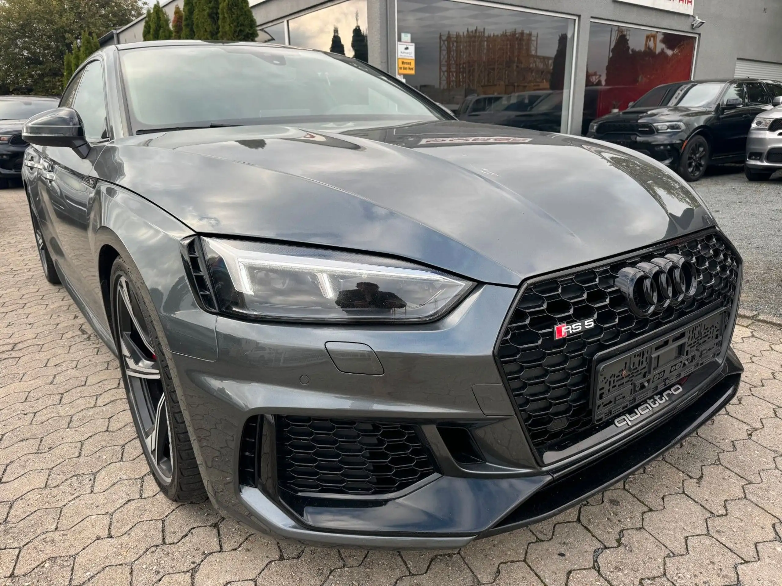 Audi - RS5