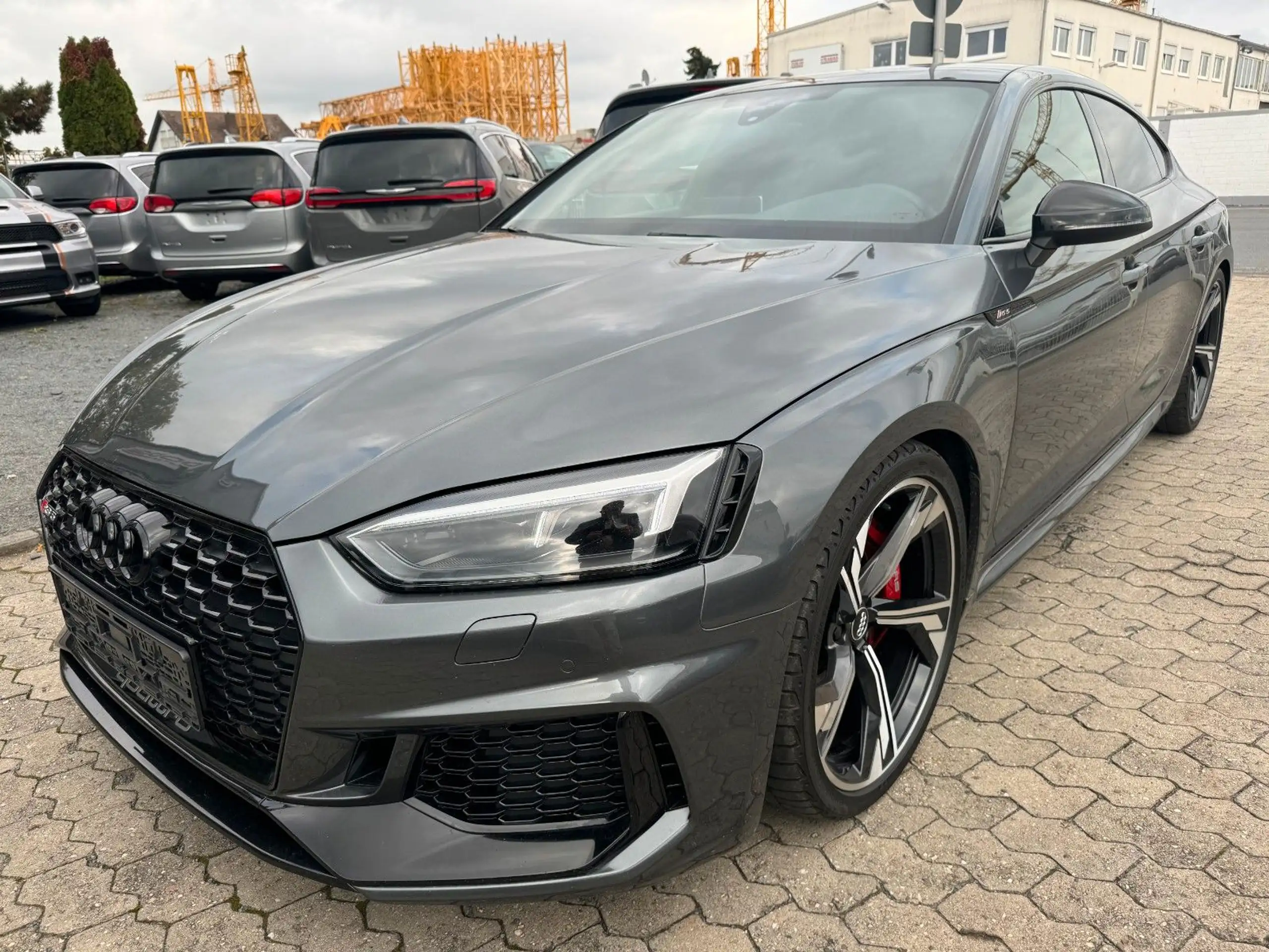 Audi - RS5