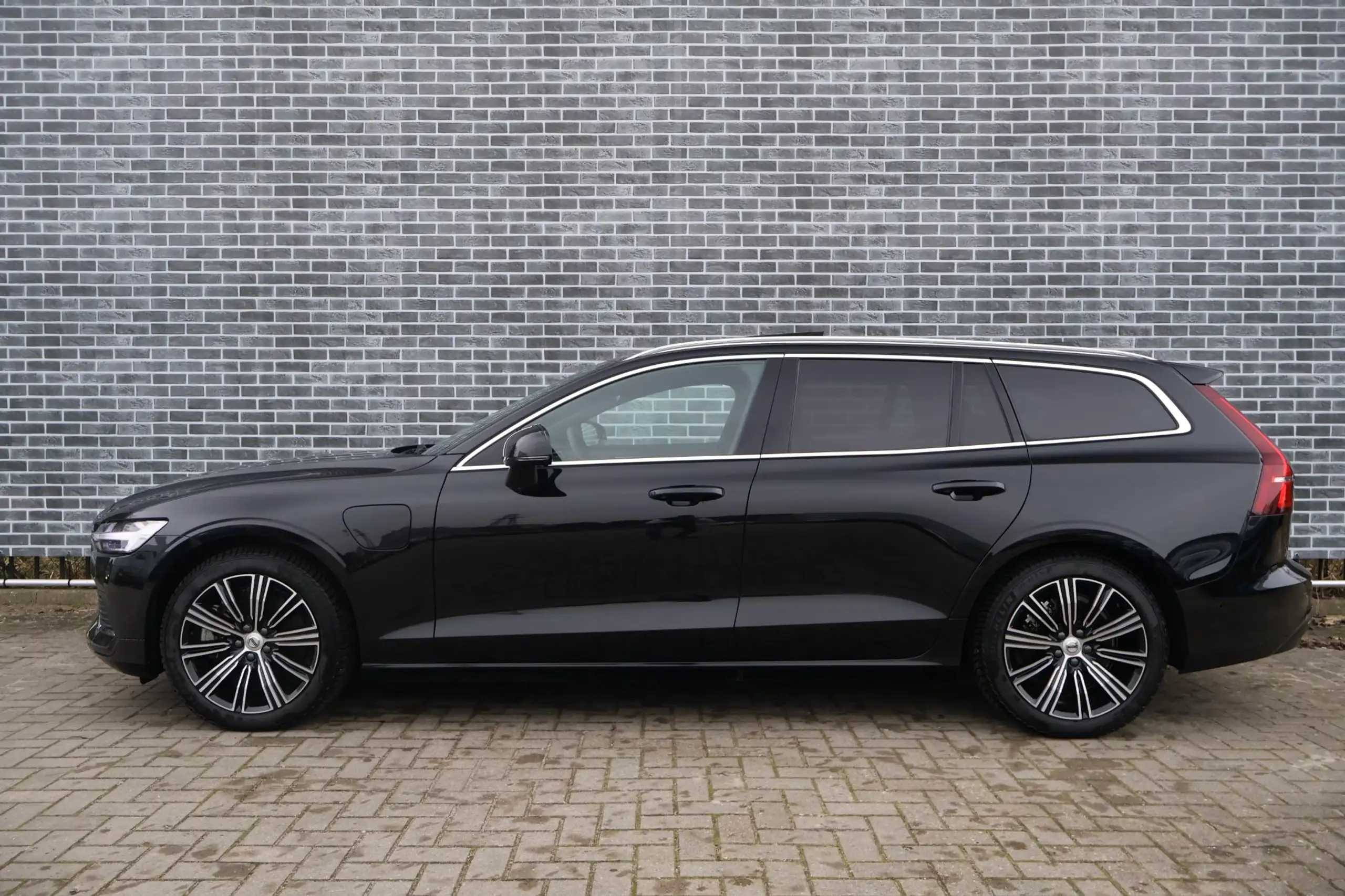 Volvo - V60