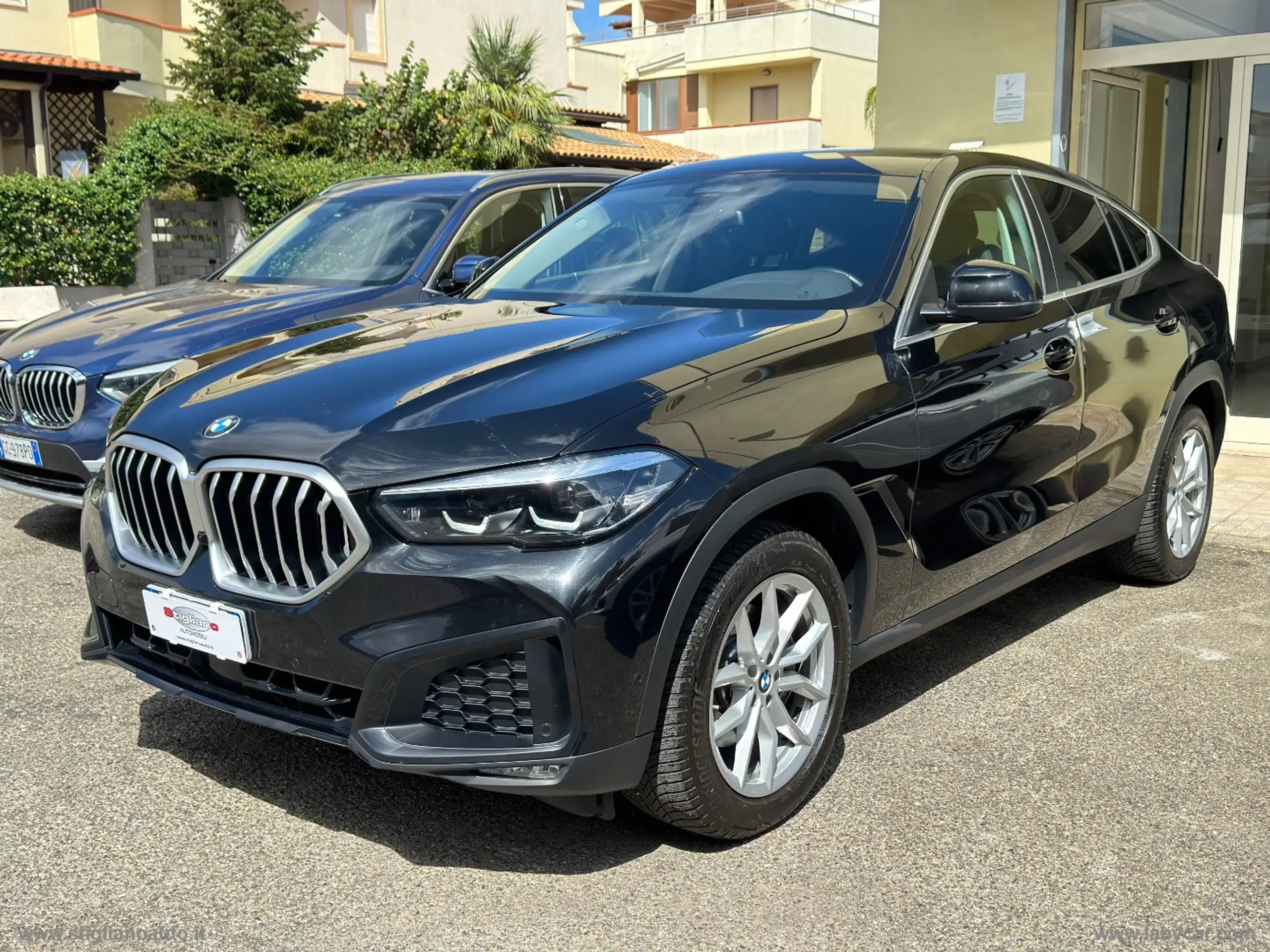 BMW - X6