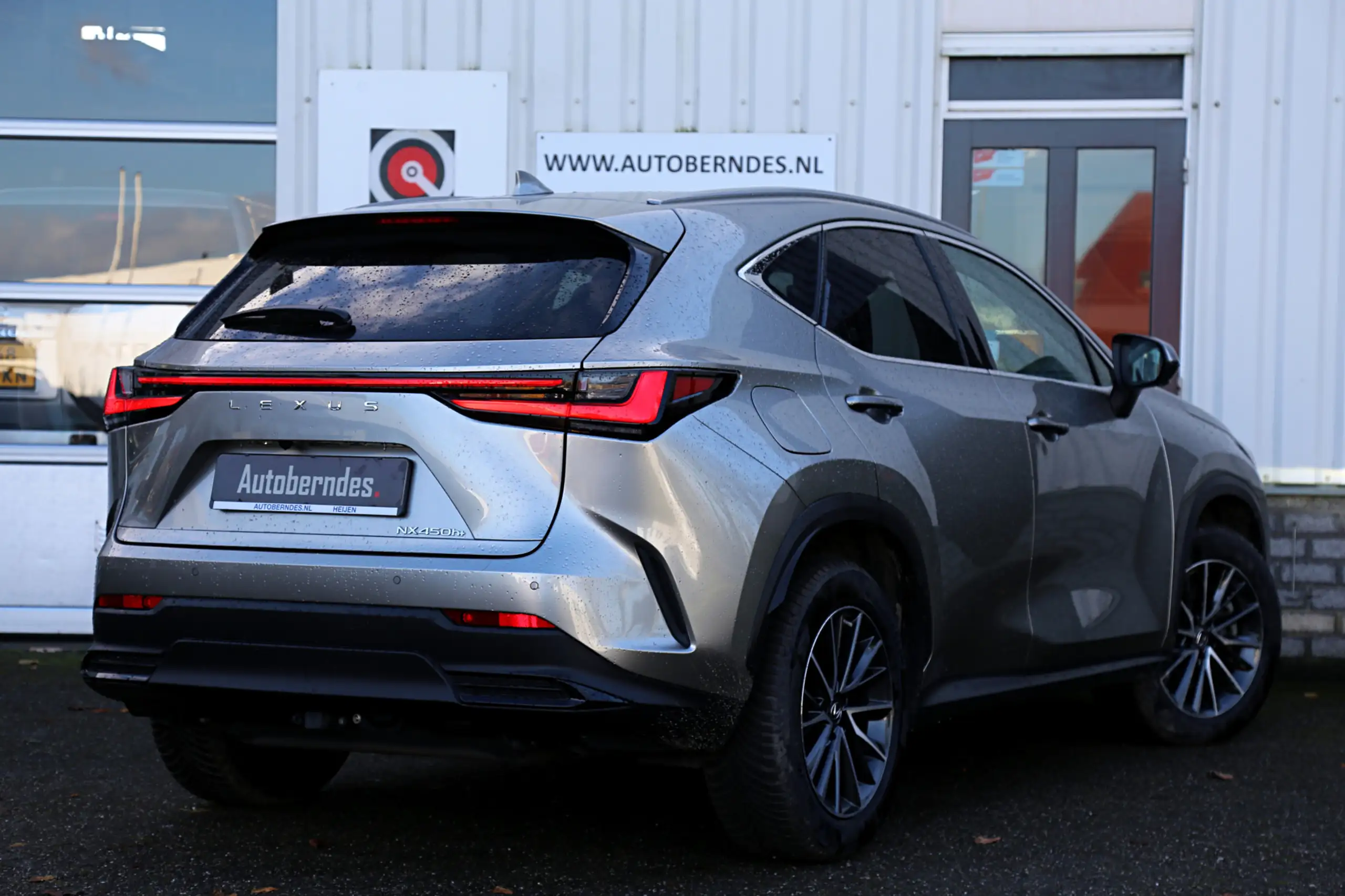 Lexus - NX 450h+