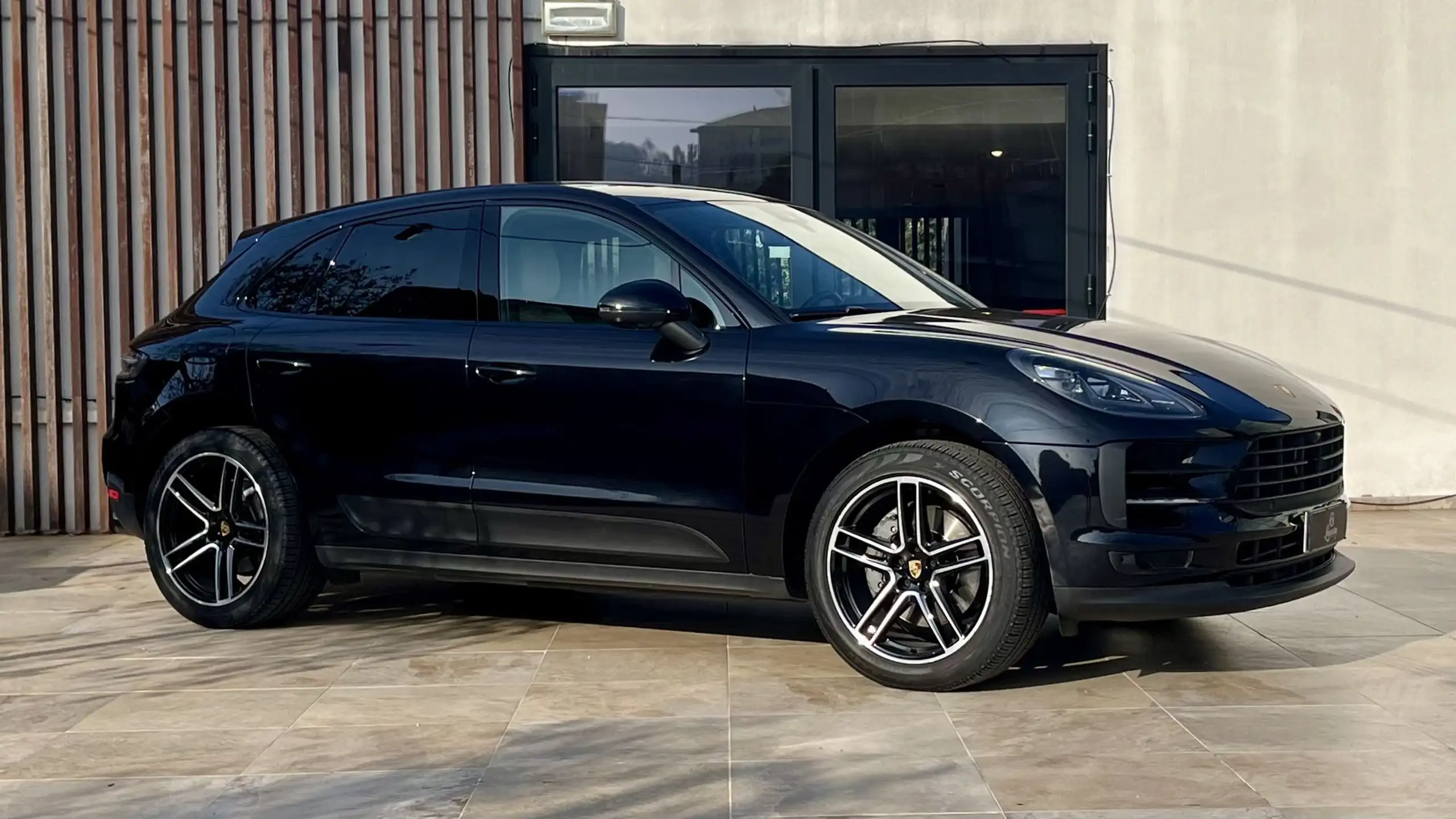 Porsche - Macan