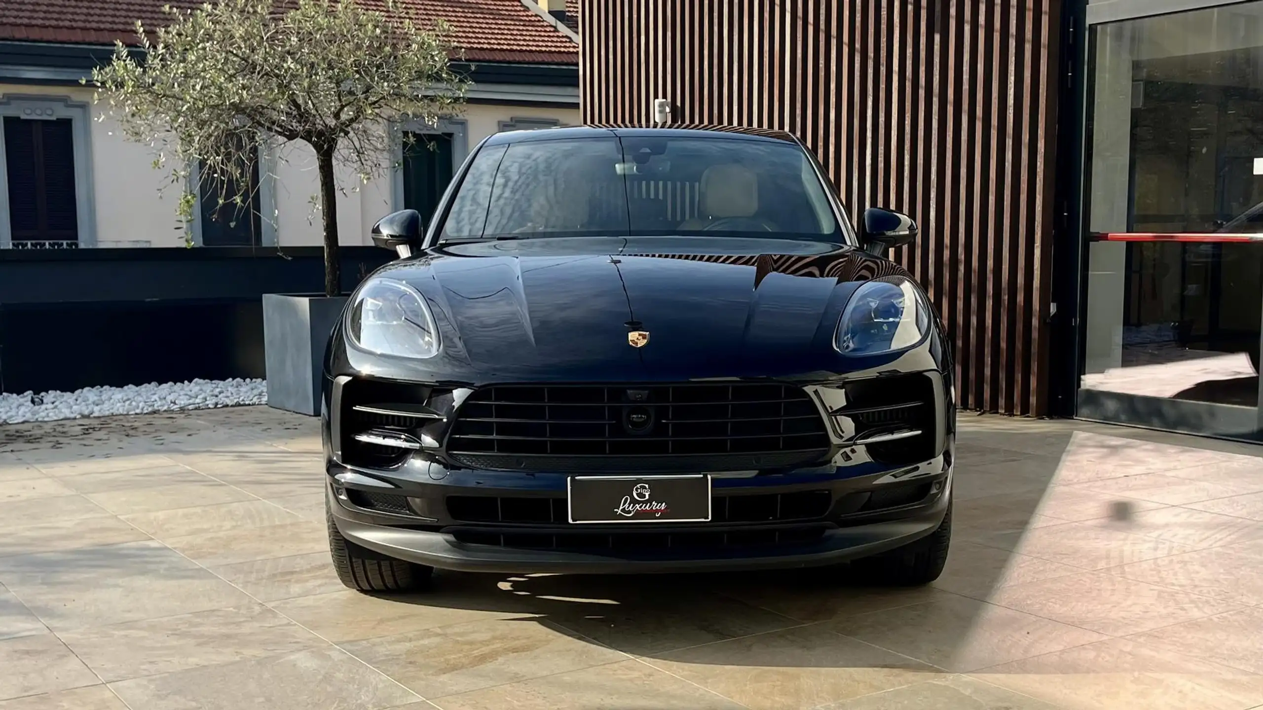 Porsche - Macan