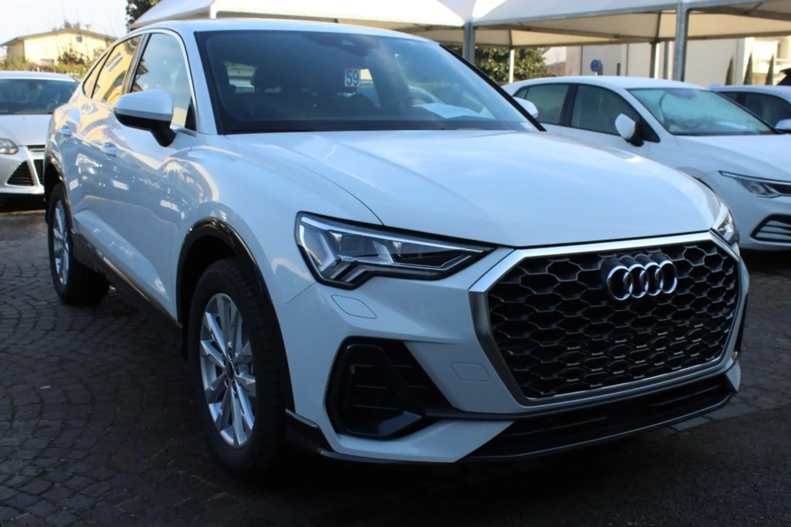 Audi - Q3