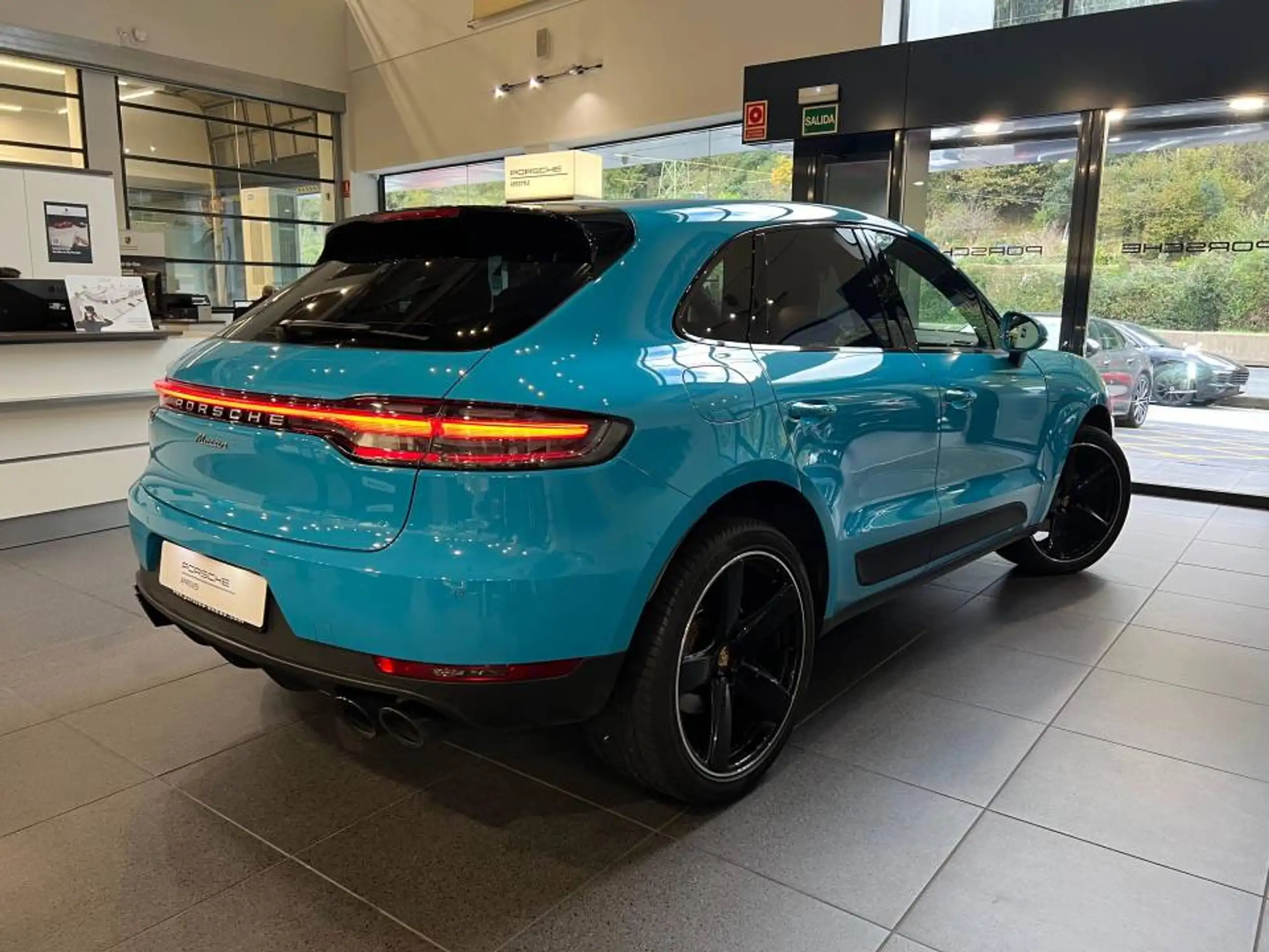 Porsche - Macan