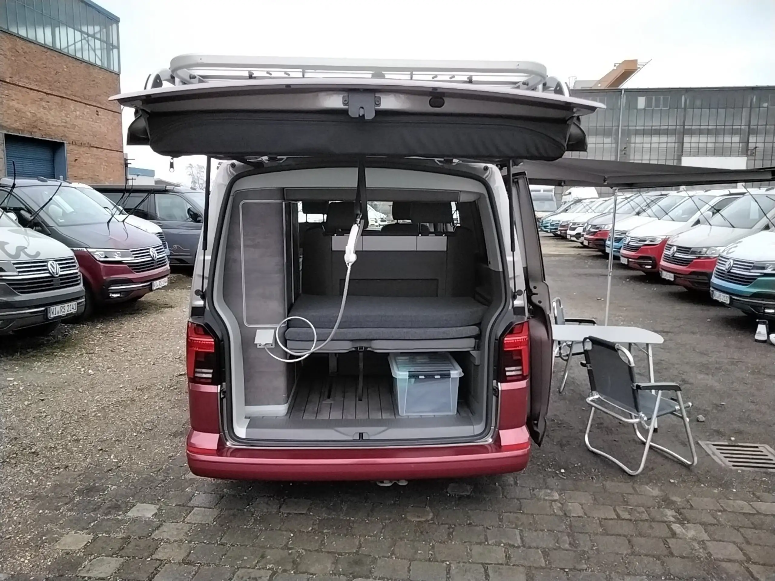 Volkswagen - T6.1 California