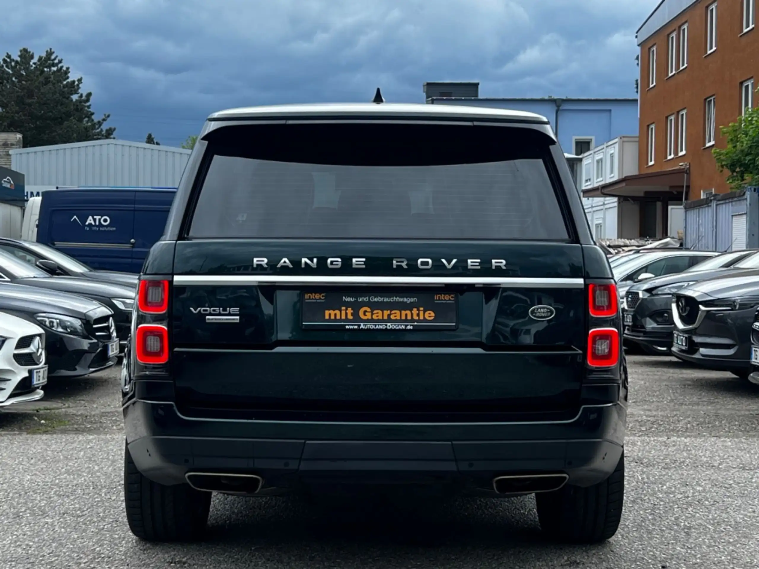 Land Rover - Range Rover