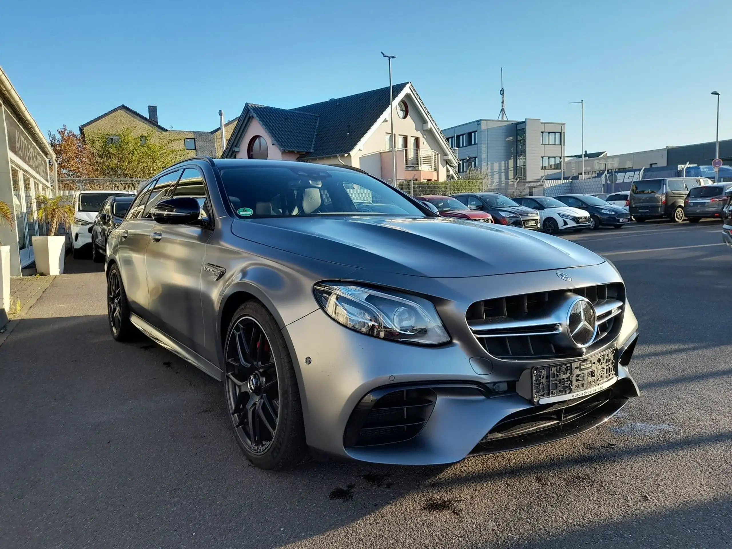 Mercedes-Benz - E 63 AMG