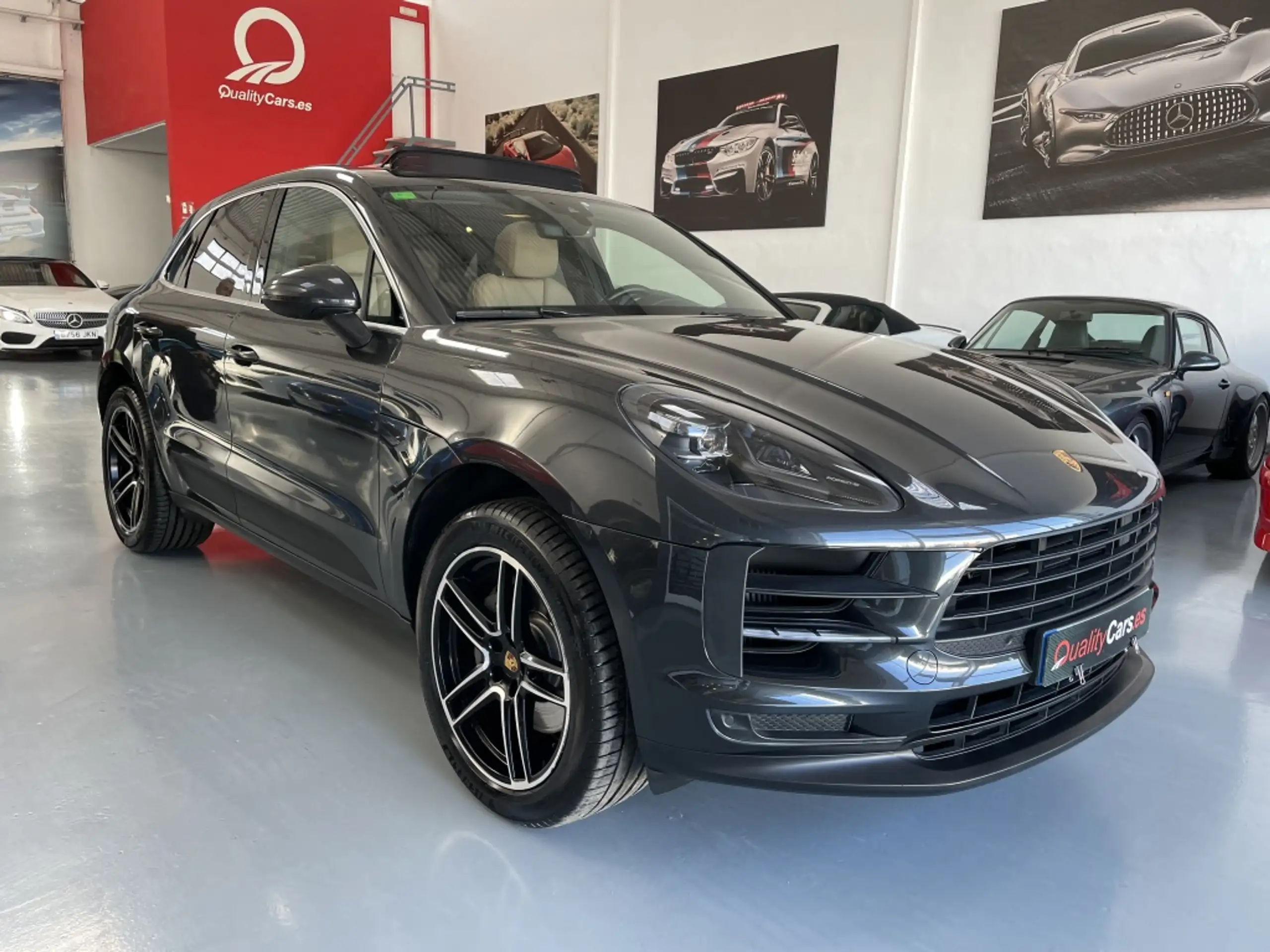 Porsche - Macan