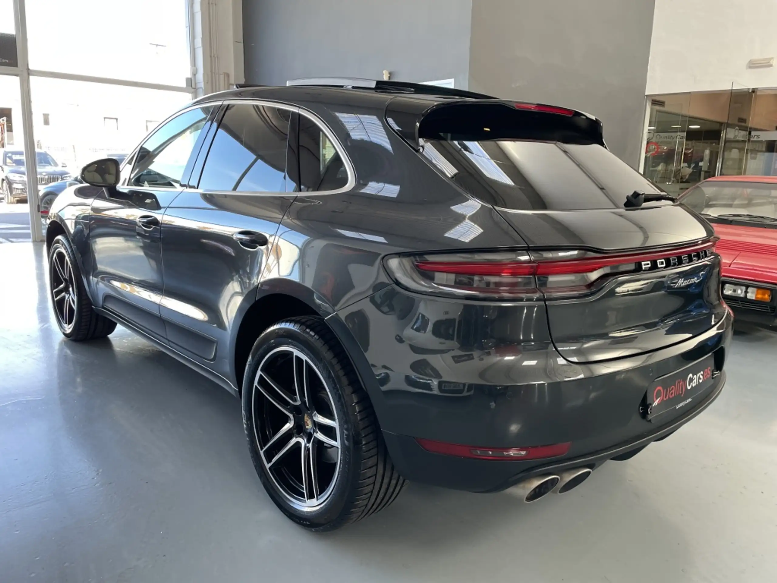 Porsche - Macan