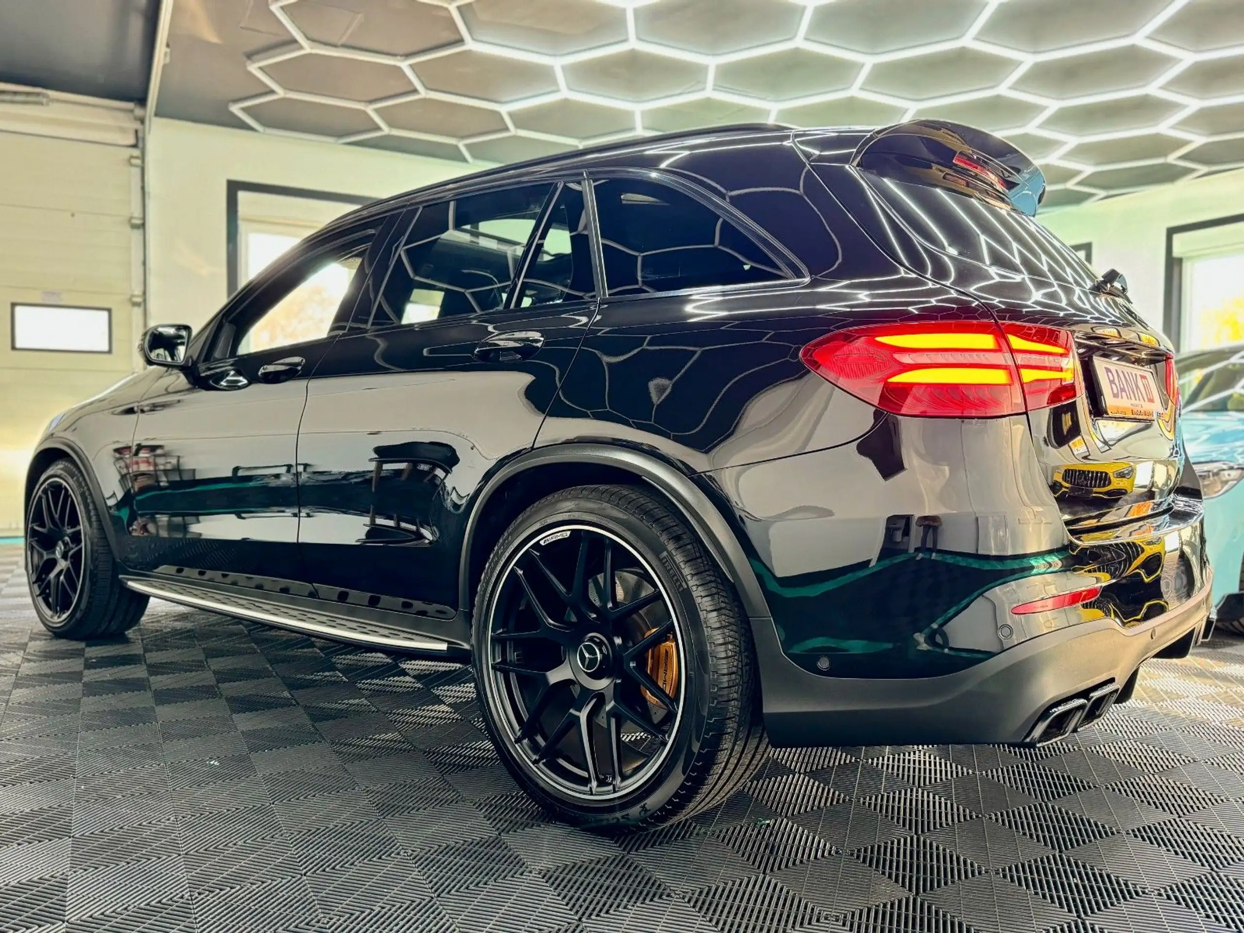 Mercedes-Benz - GLC 63 AMG