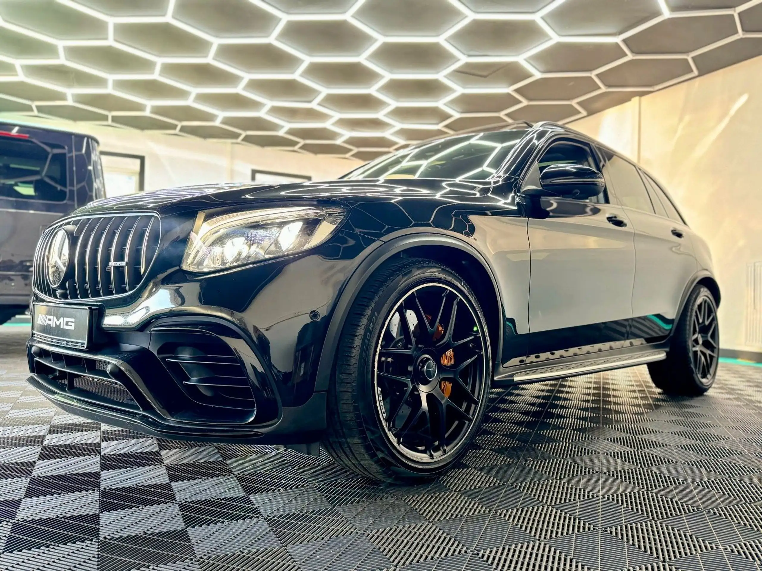 Mercedes-Benz - GLC 63 AMG