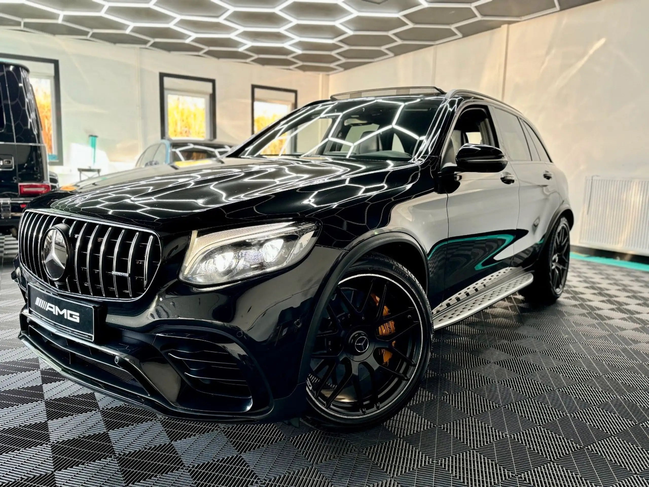 Mercedes-Benz - GLC 63 AMG