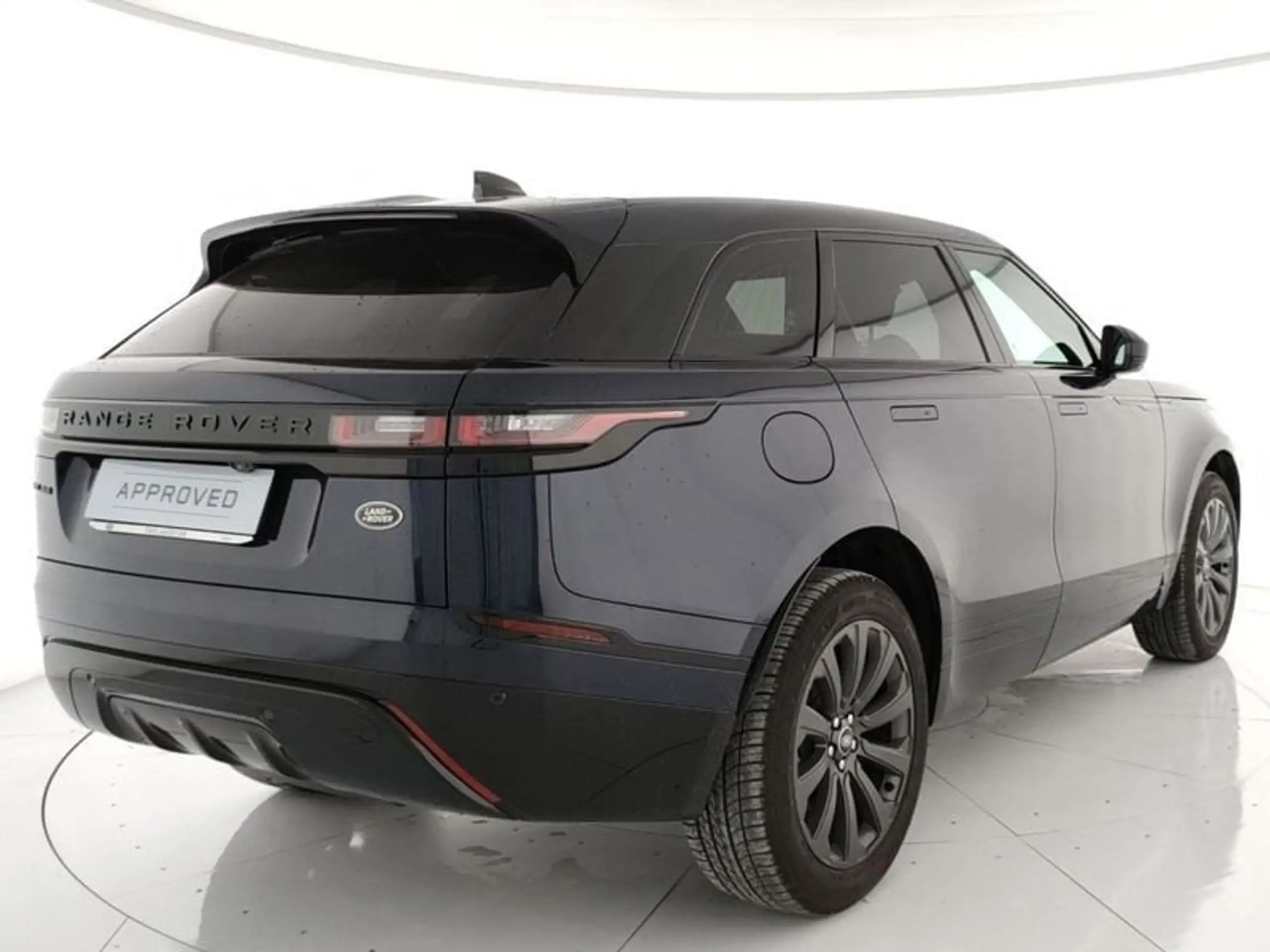 Land Rover - Range Rover Velar