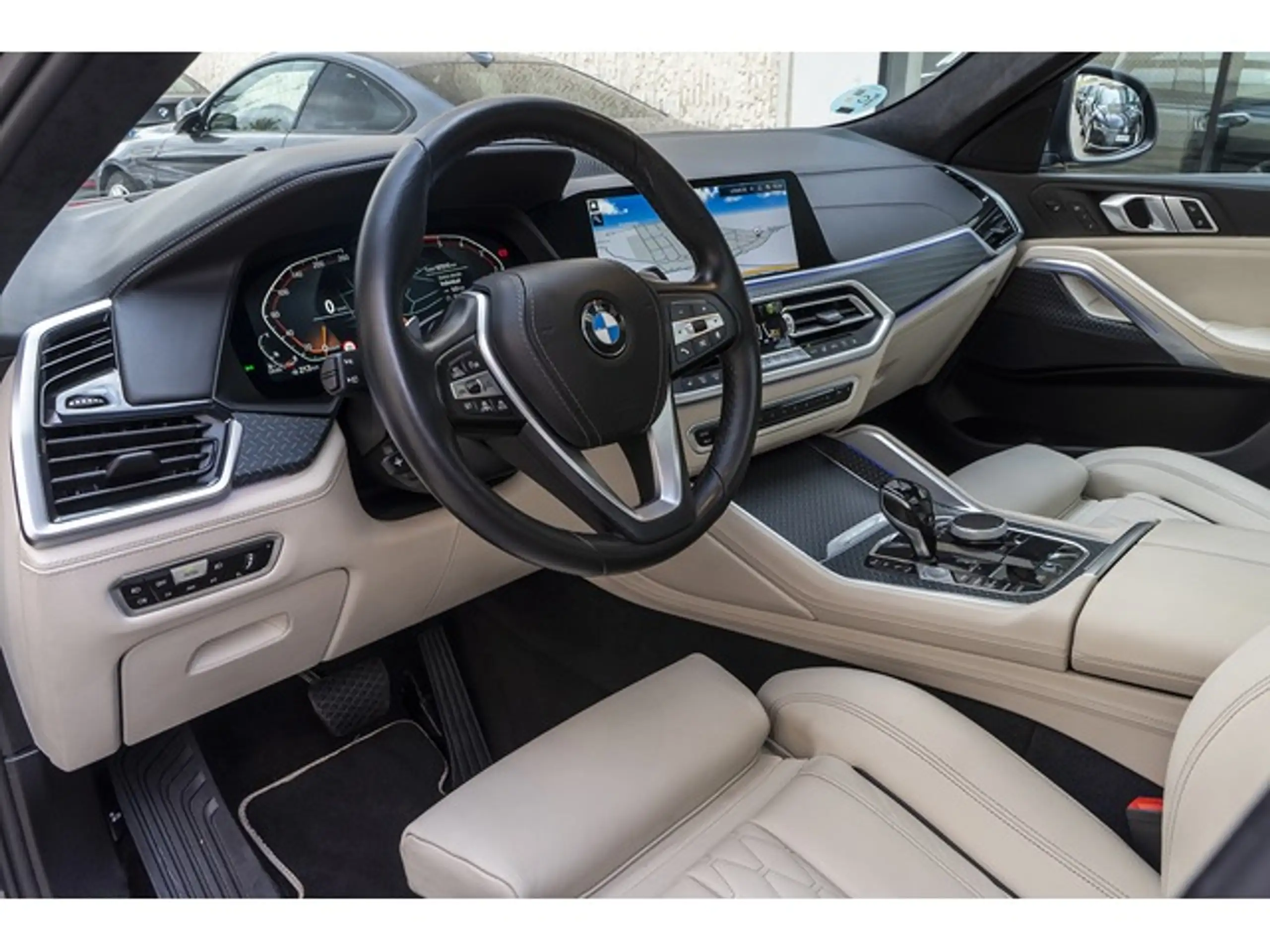 BMW - X6