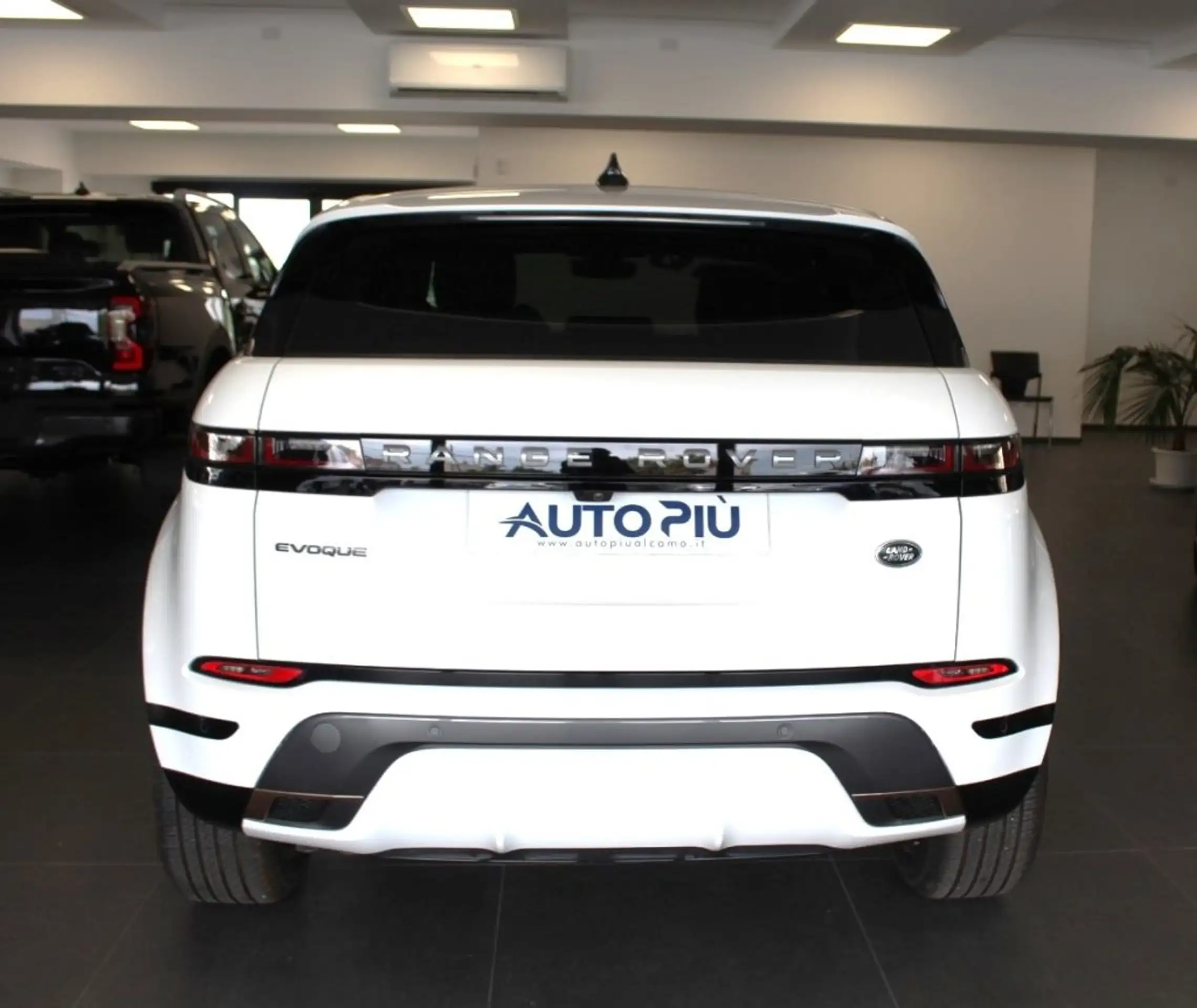 Land Rover - Range Rover Evoque